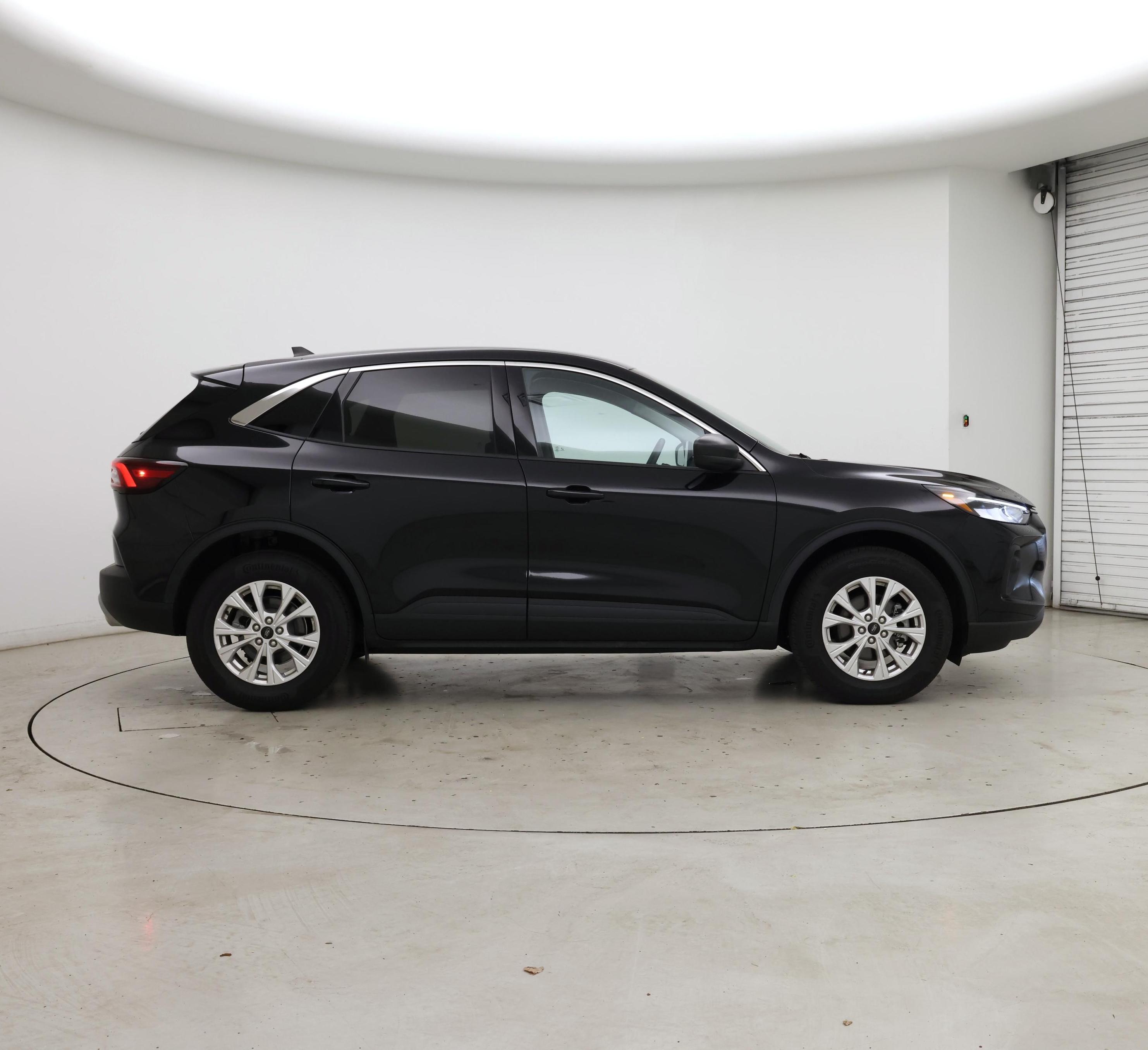 Thumbnail: 2023 Ford Escape - 7