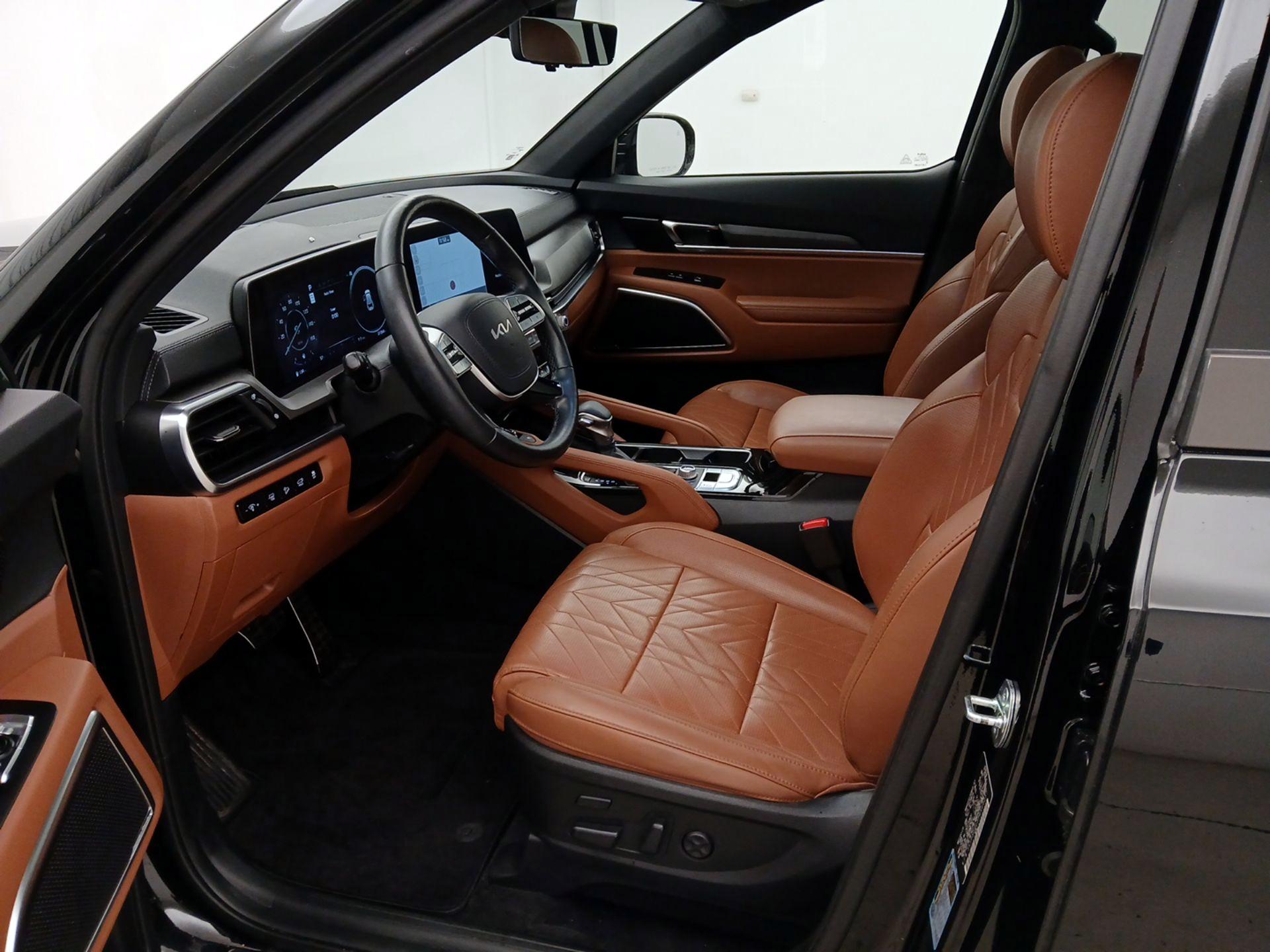 Thumbnail: 2023 Kia Telluride - 11