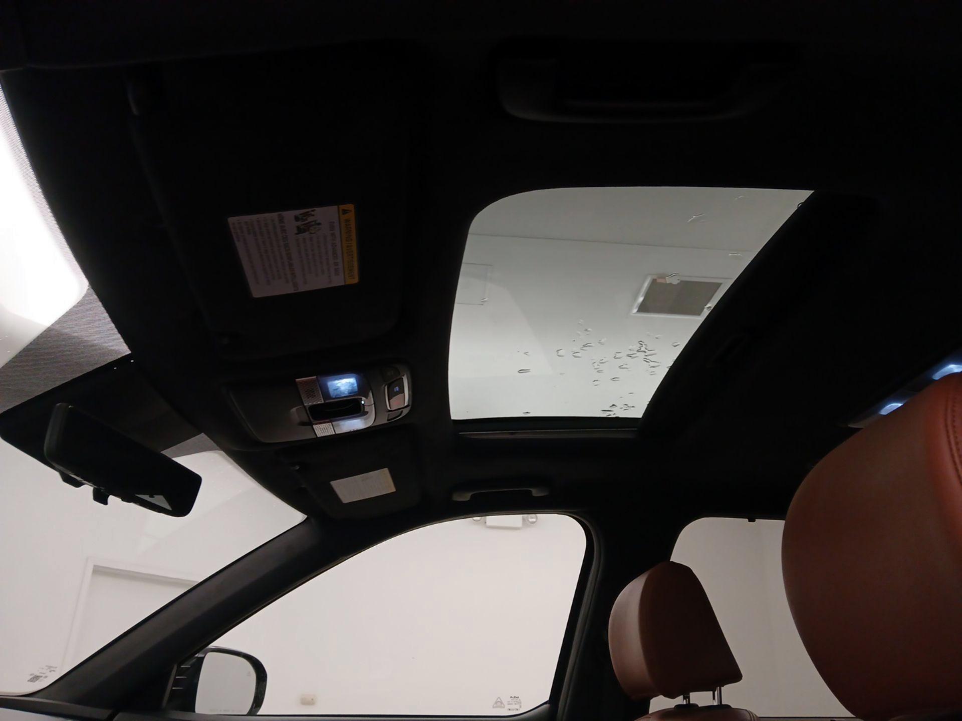 Thumbnail: 2023 Kia Telluride - 20