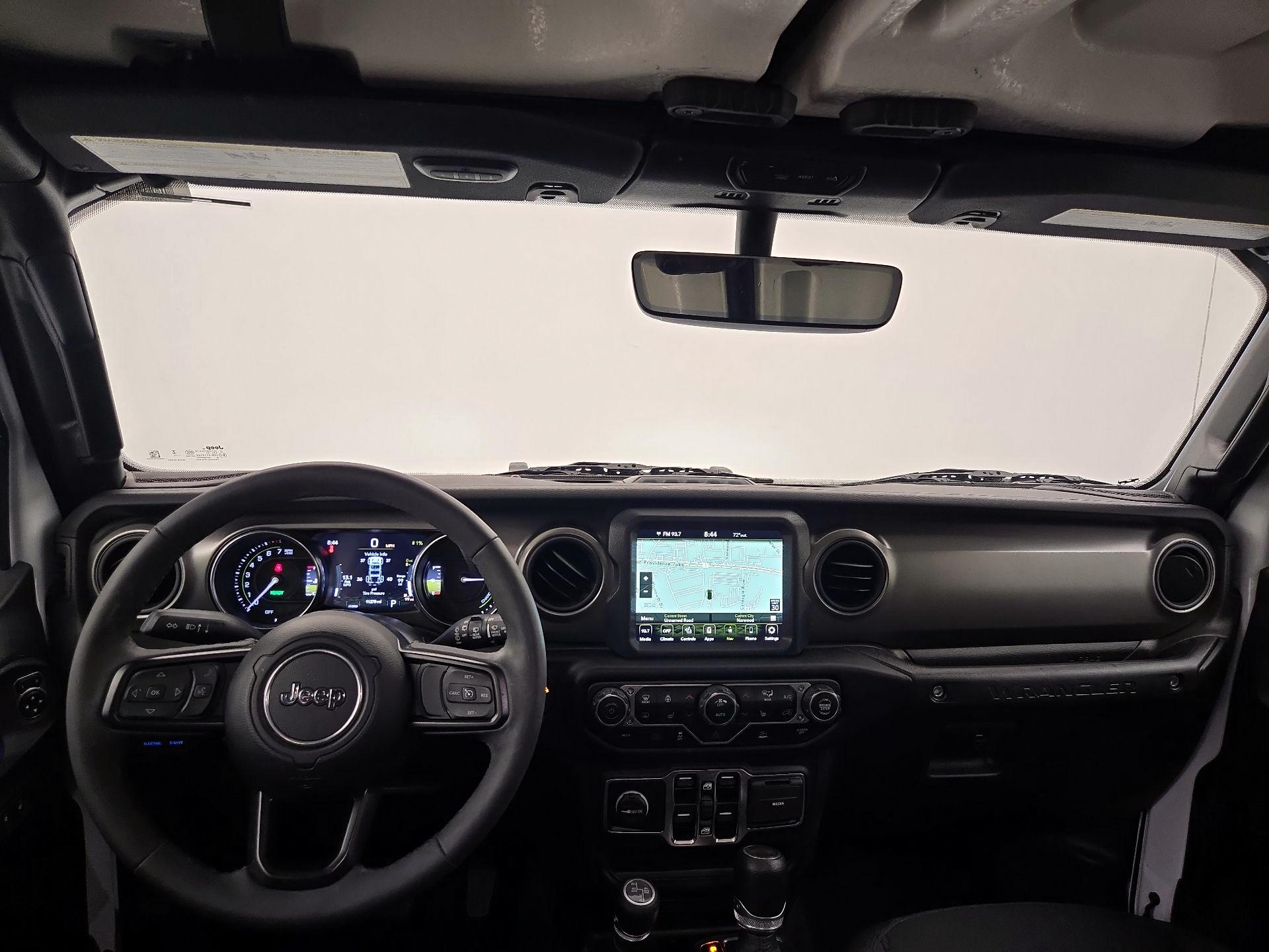 Thumbnail: 2023 Jeep Wrangler - 9