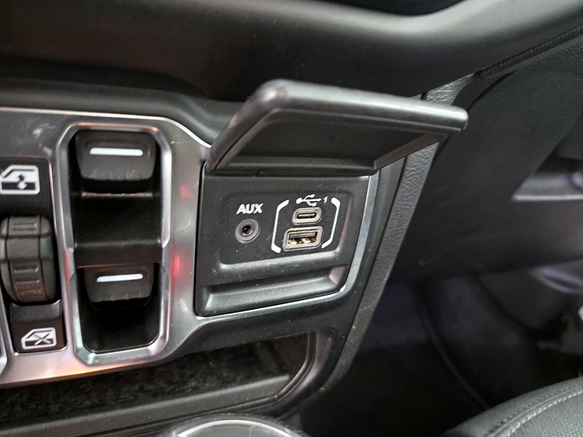 Thumbnail: 2023 Jeep Wrangler - 19