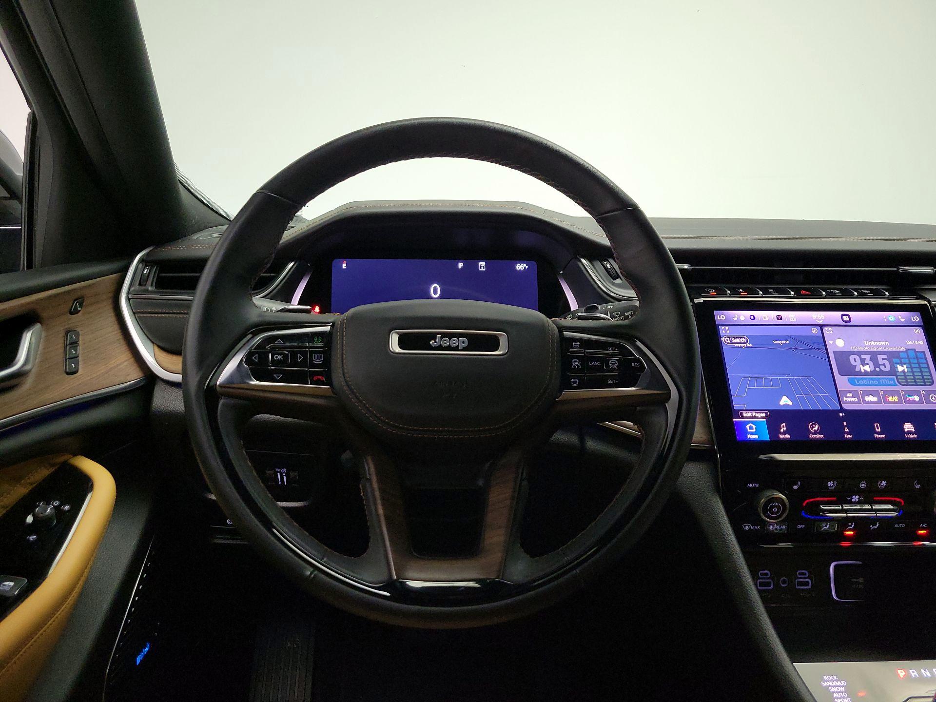 Thumbnail: 2023 Jeep Grand Cherokee L - 10