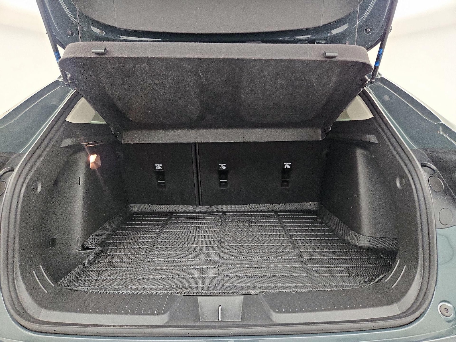 2025 Chevrolet Trax LT - Photo 21
