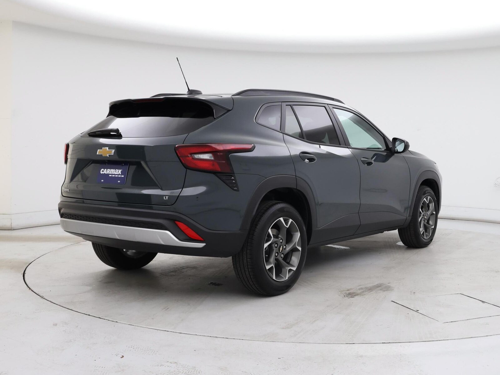 2025 Chevrolet Trax LT - Photo 9