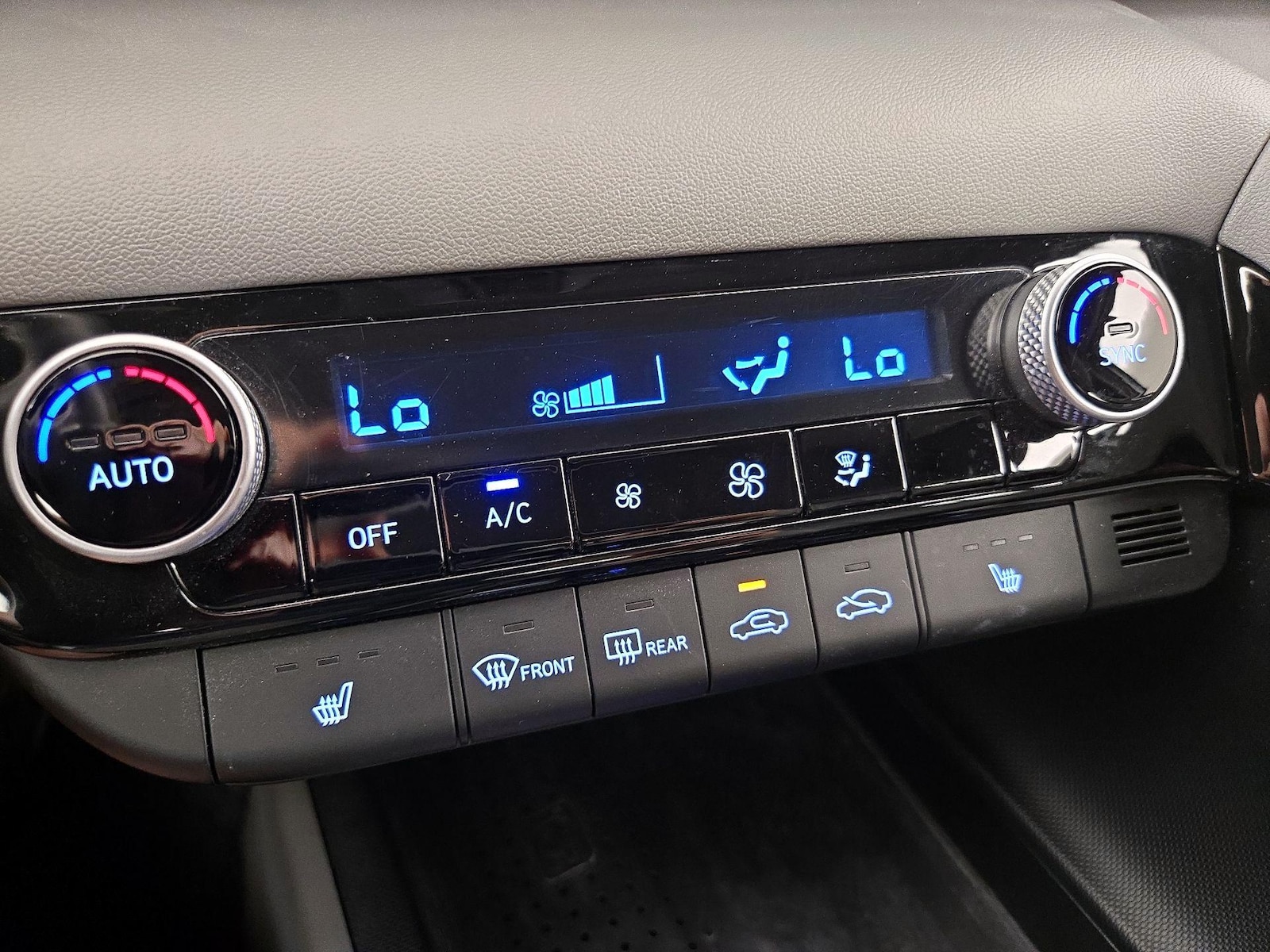 2021 Hyundai Elantra SEL - Photo 17