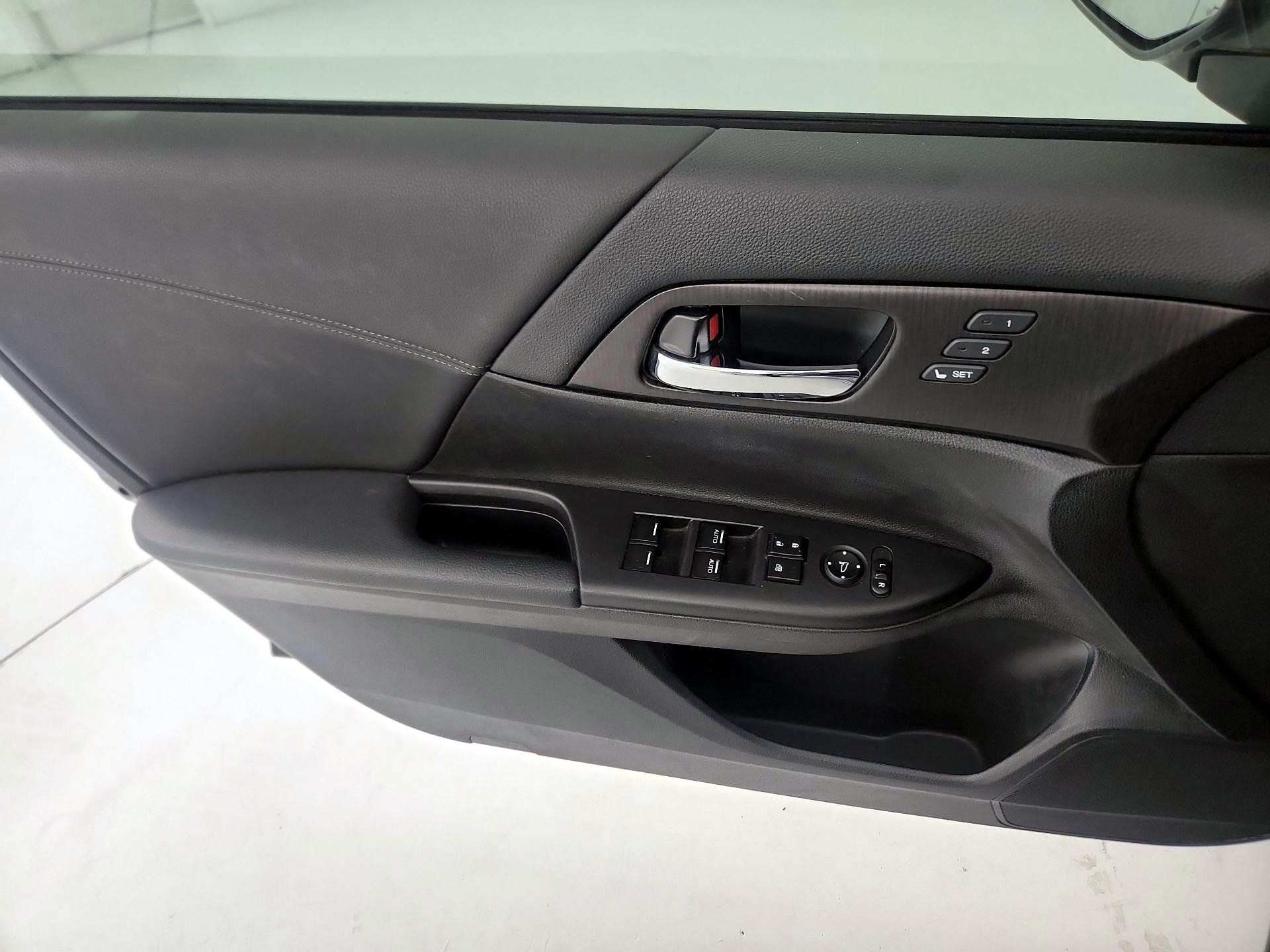 Thumbnail: 2014 Honda Accord - 12