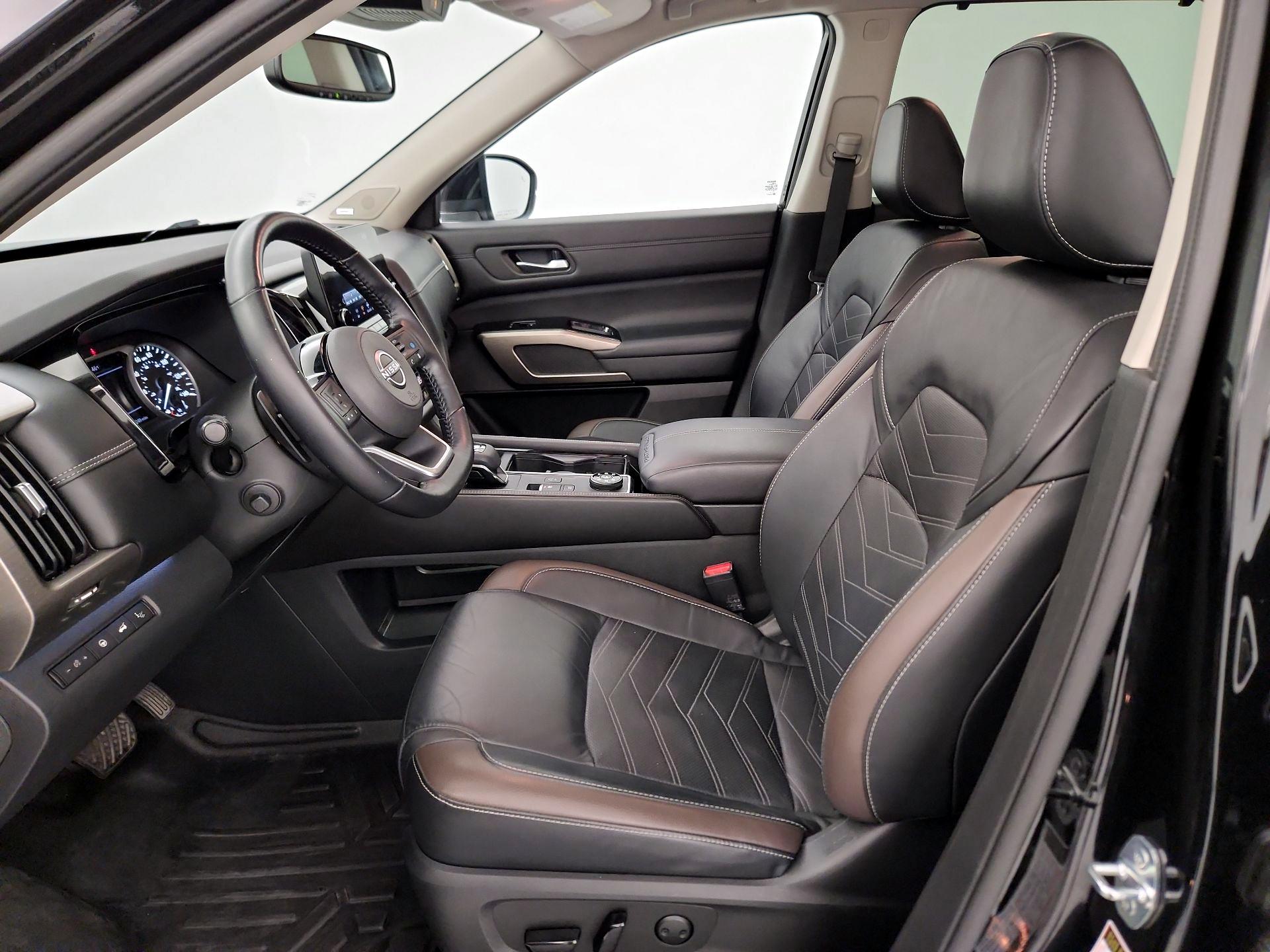 Thumbnail: 2022 Nissan Pathfinder - 11