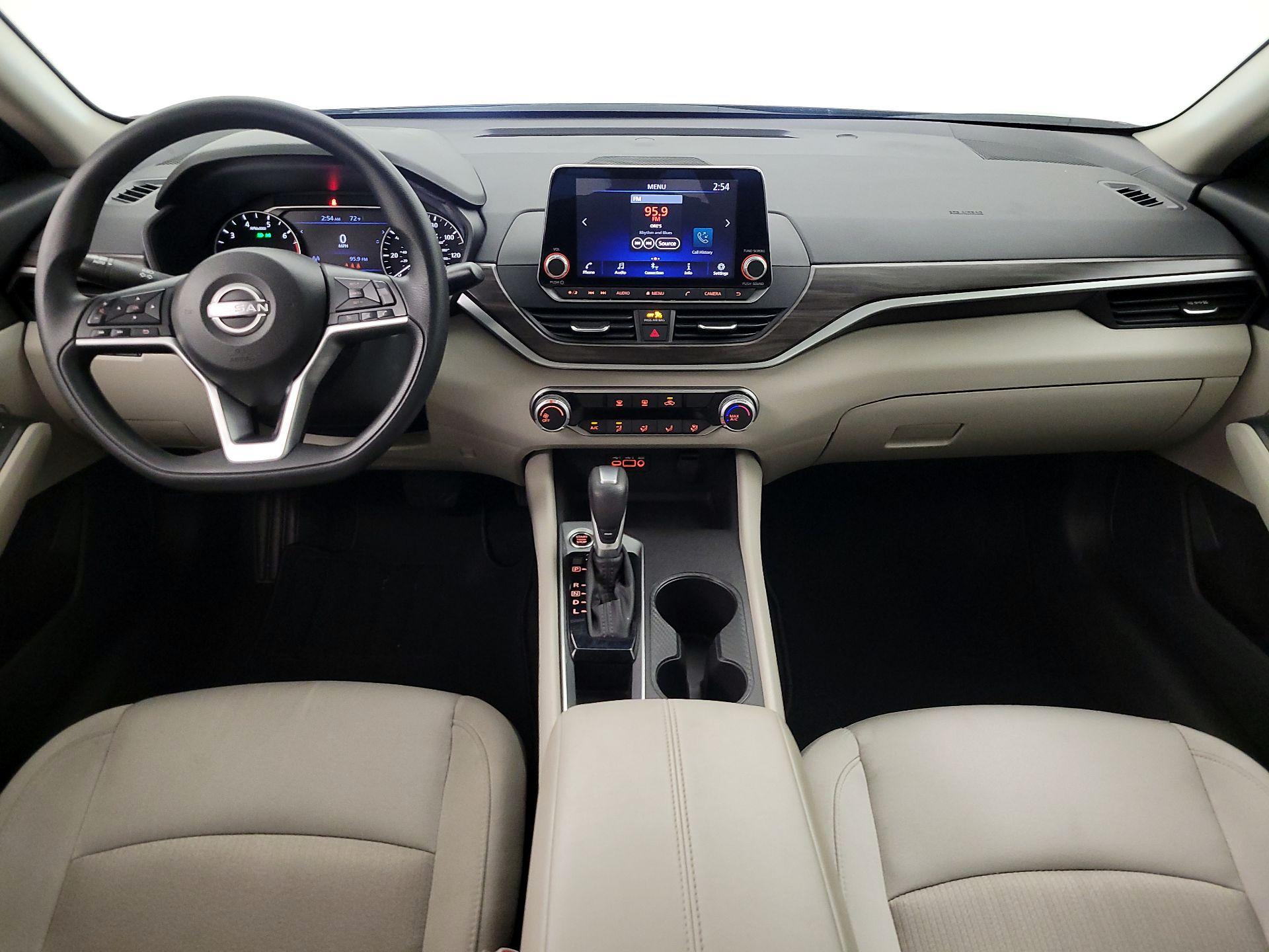 Thumbnail: 2025 Nissan Altima - 9