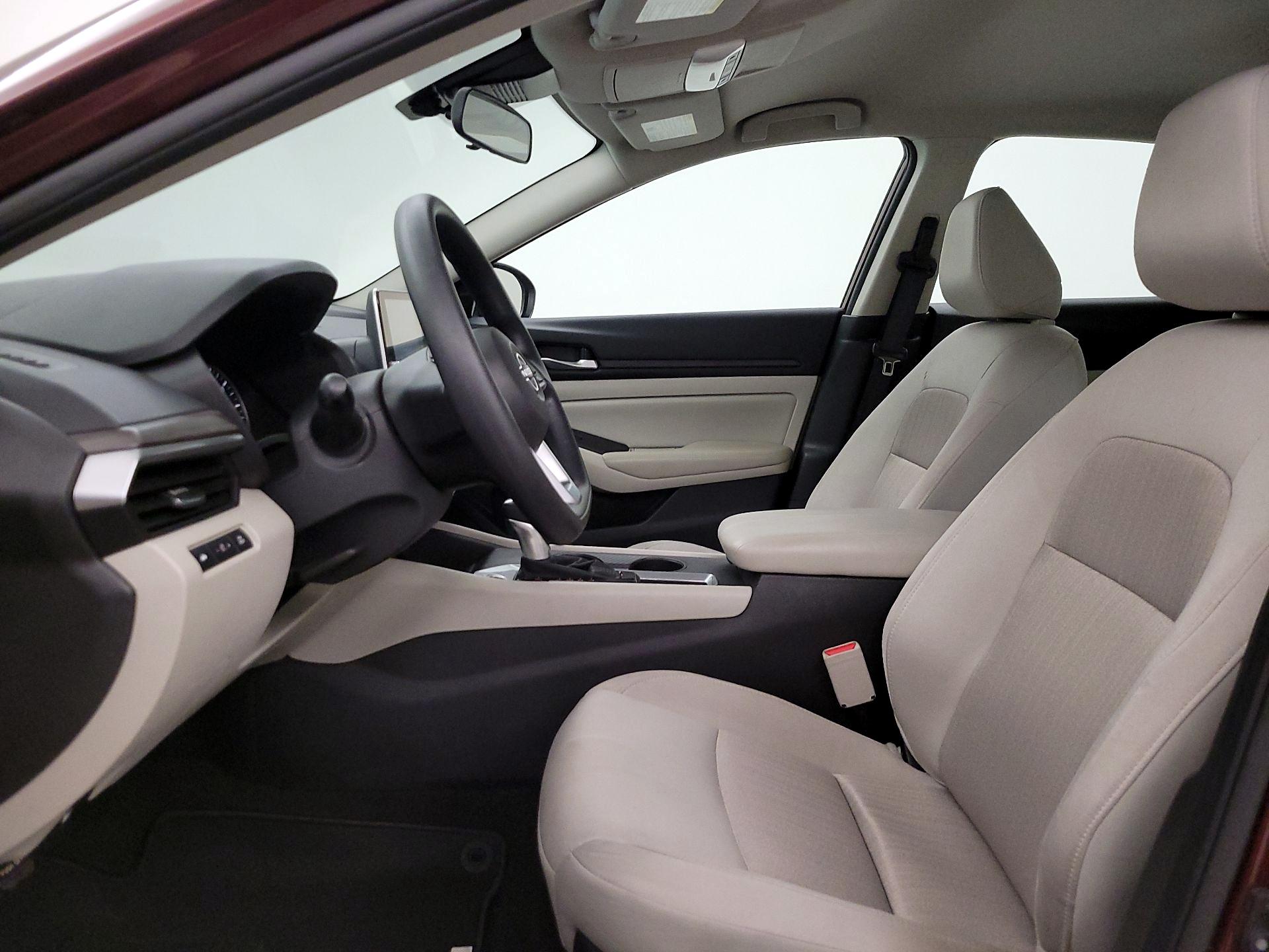 Thumbnail: 2025 Nissan Altima - 11