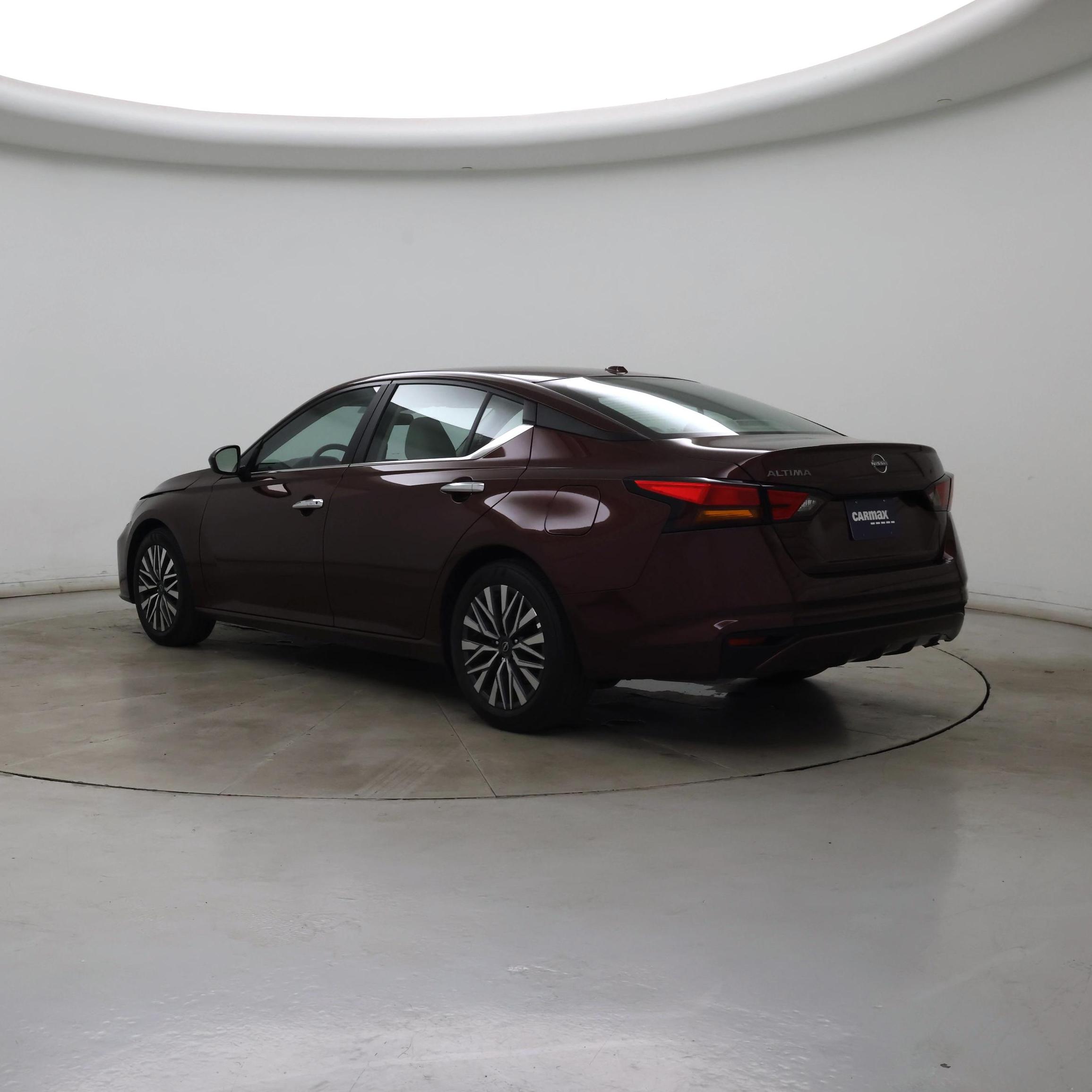 Thumbnail: 2025 Nissan Altima - 2