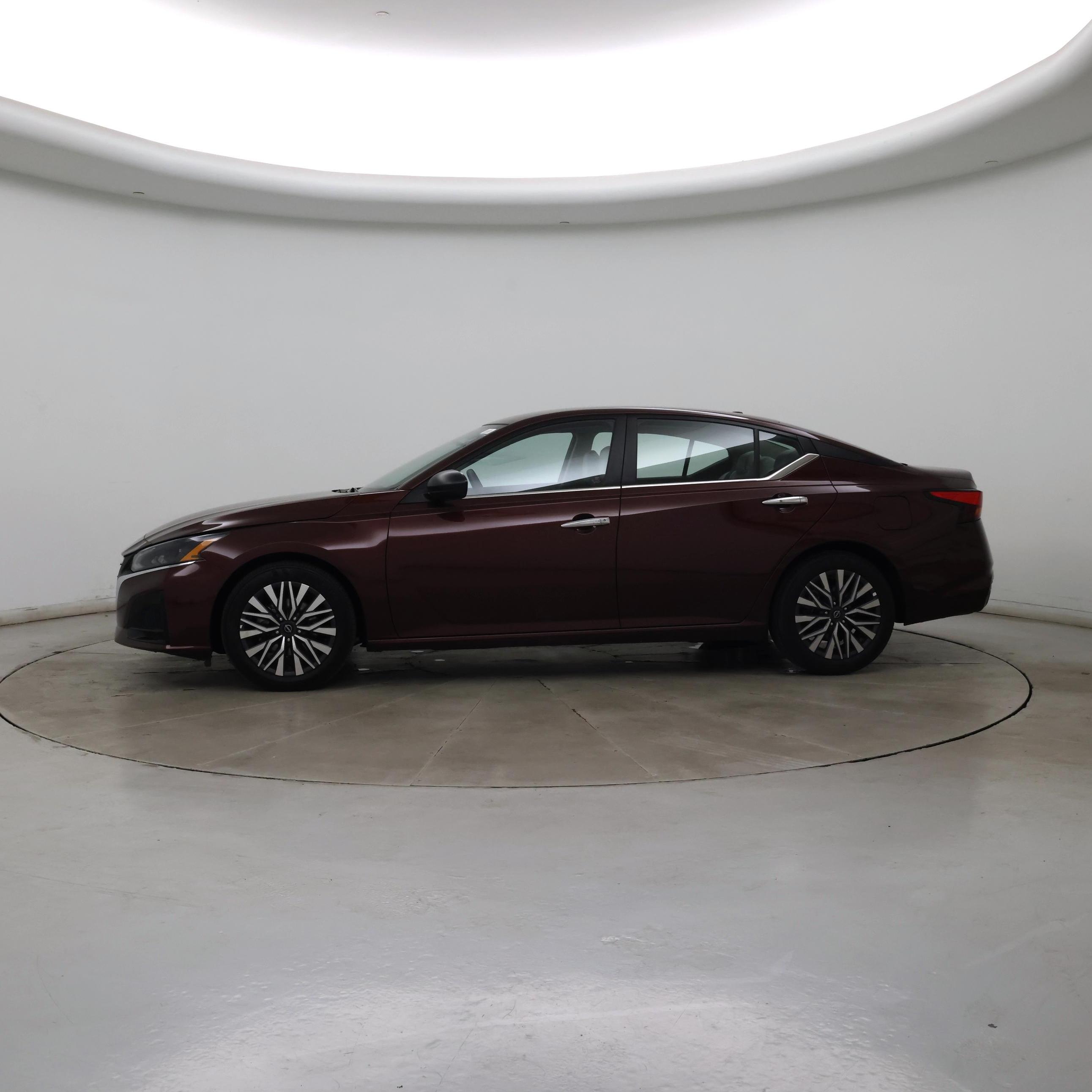 Thumbnail: 2025 Nissan Altima - 3