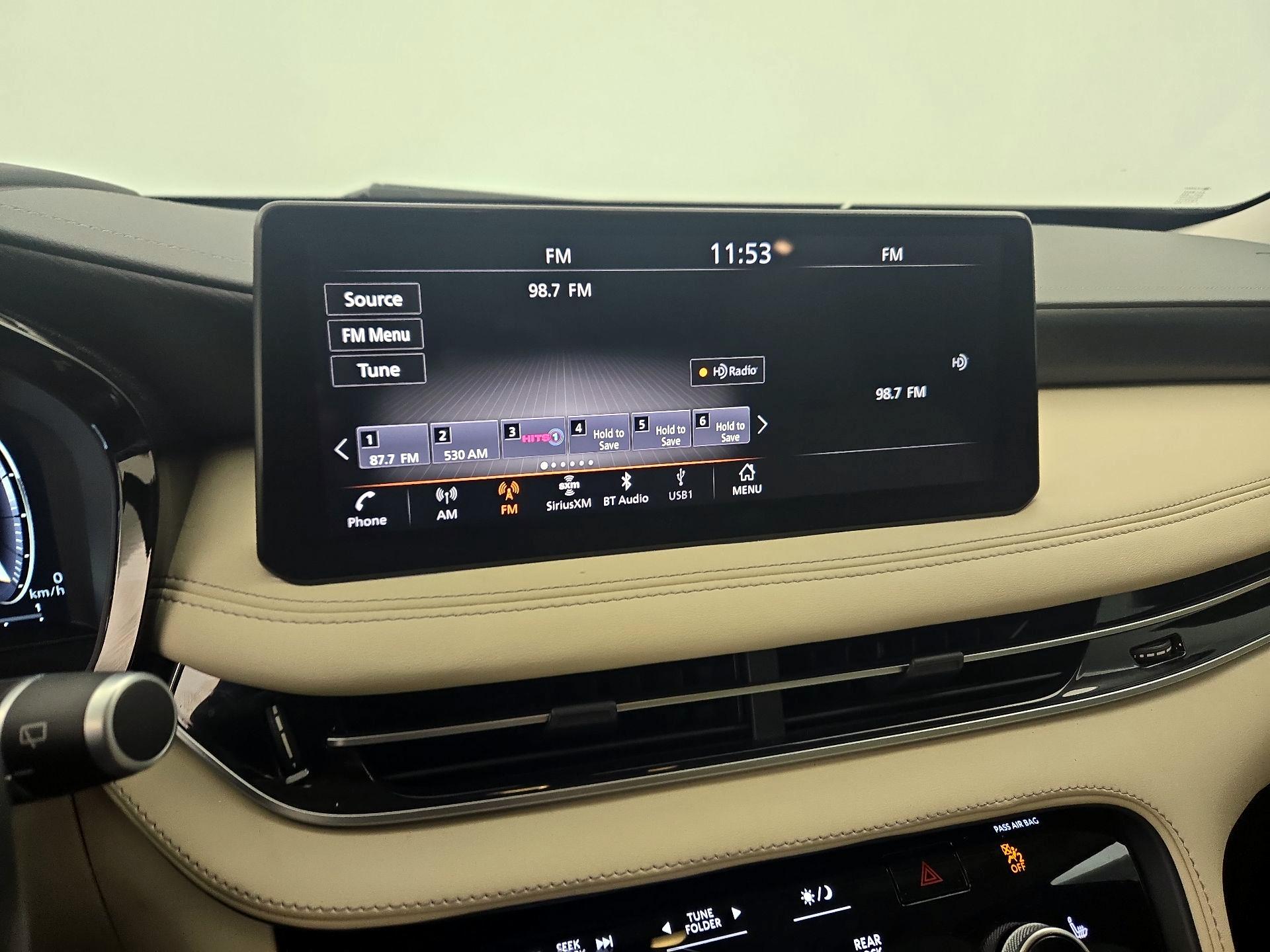 Thumbnail: 2023 INFINITI QX60 - 16