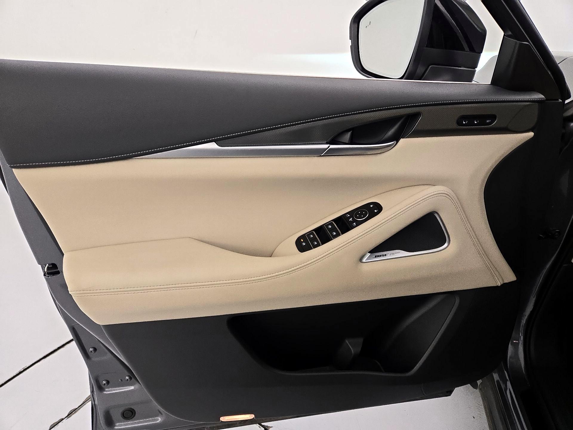 Thumbnail: 2023 INFINITI QX60 - 12
