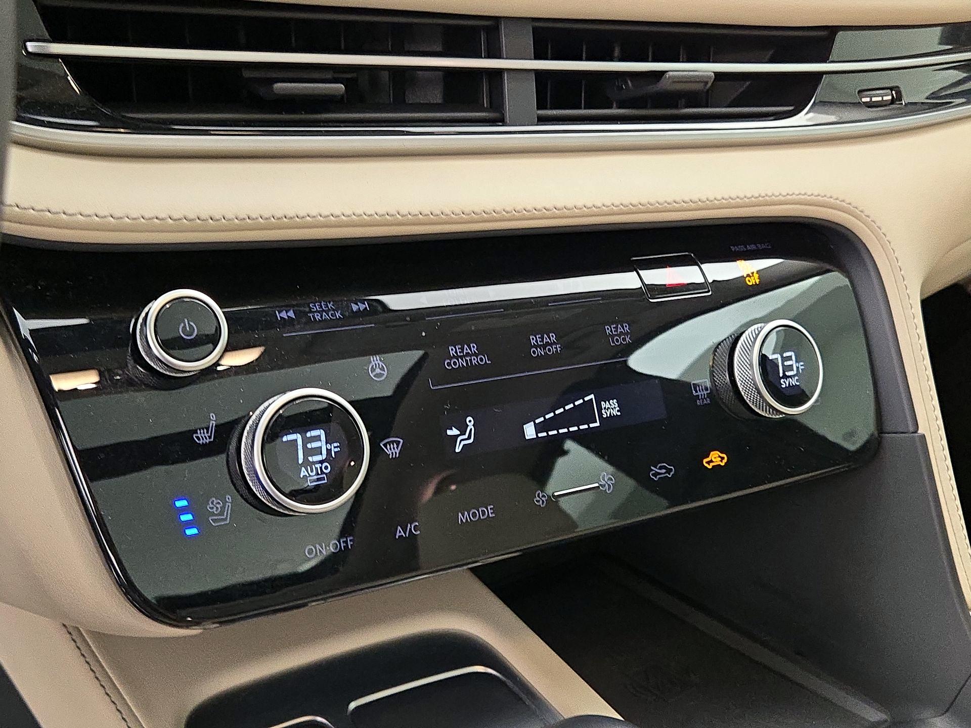 Thumbnail: 2023 INFINITI QX60 - 16