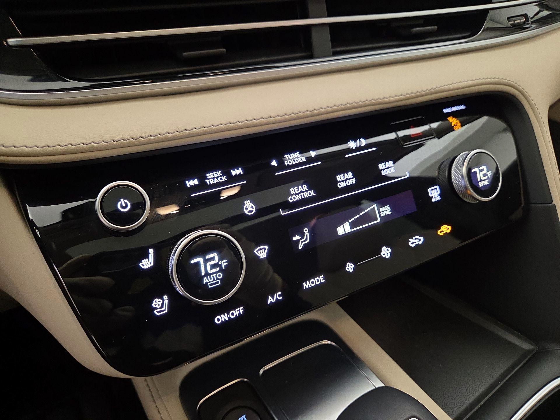 Thumbnail: 2023 INFINITI QX60 - 17