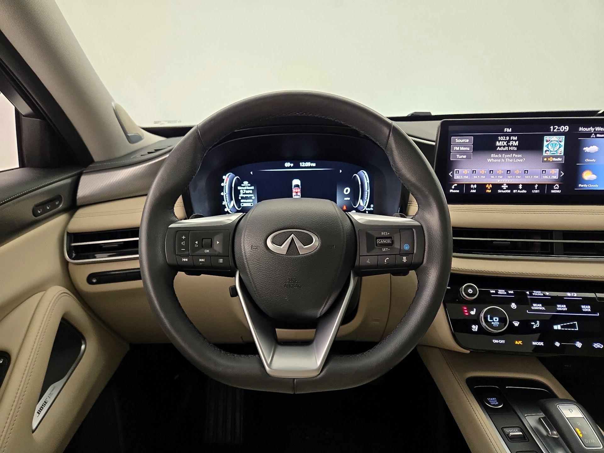 Thumbnail: 2023 INFINITI QX60 - 10