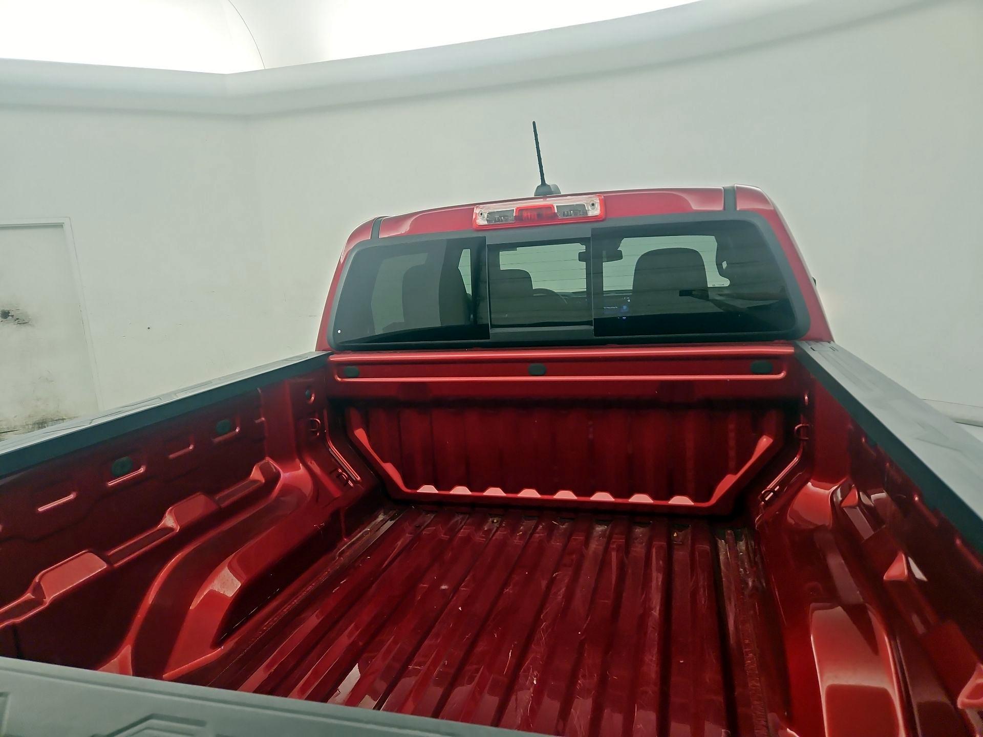 Thumbnail: 2023 Chevrolet Colorado - 20