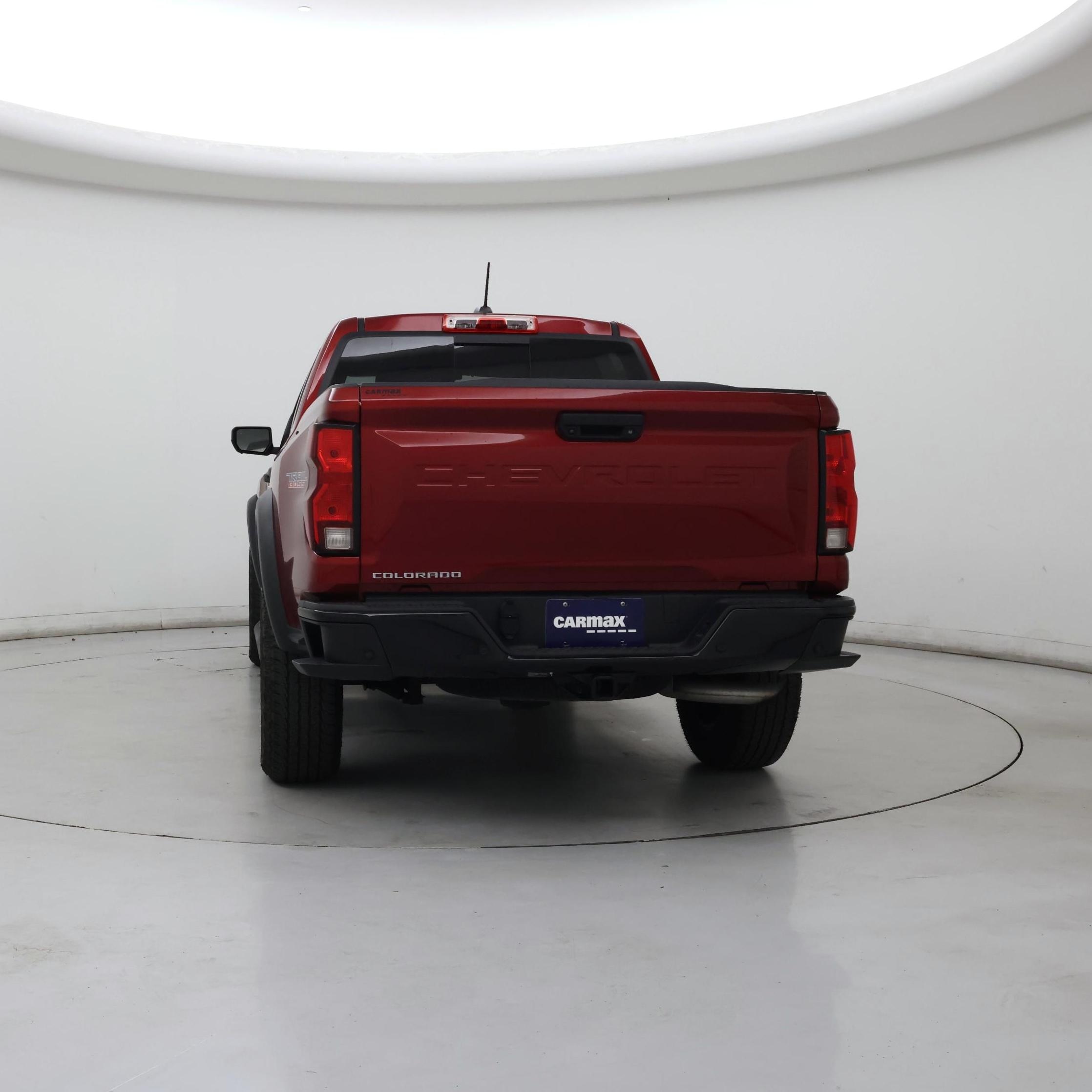 Thumbnail: 2023 Chevrolet Colorado - 6