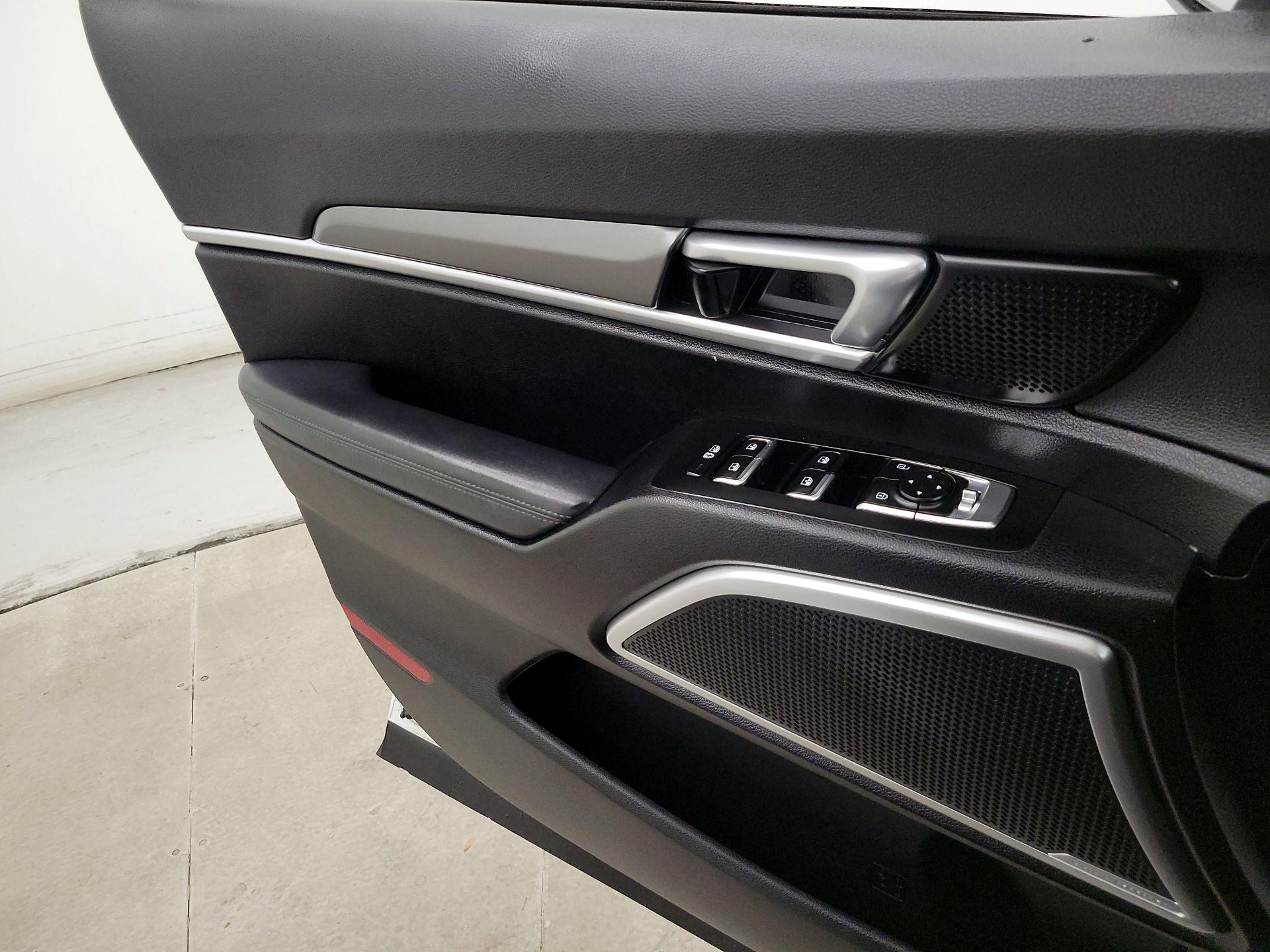 Thumbnail: 2020 Kia Telluride - 12
