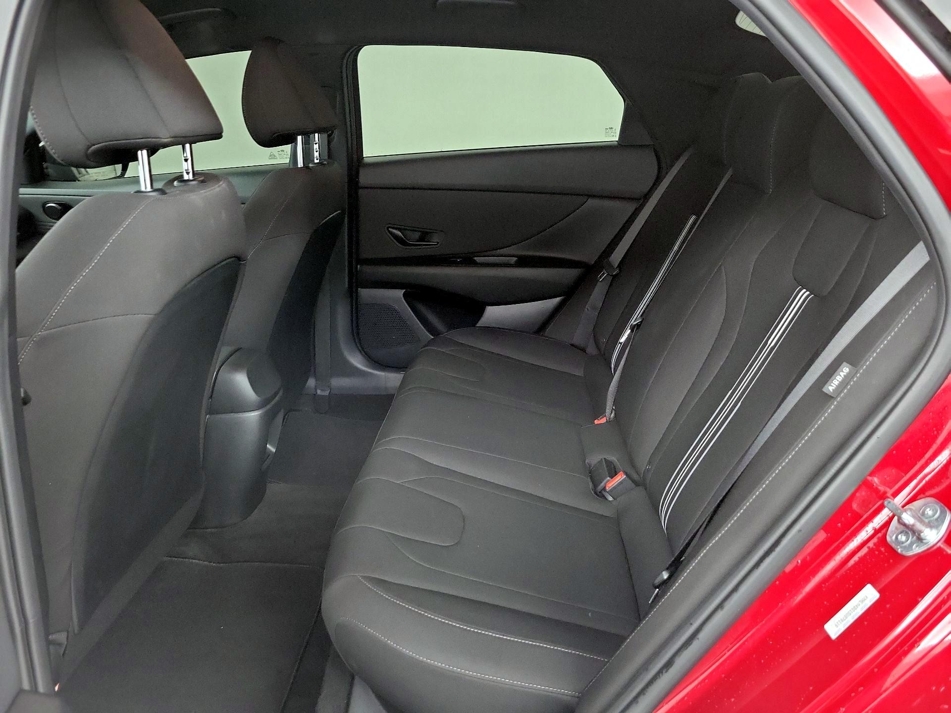 Thumbnail: 2025 Hyundai Elantra - 19