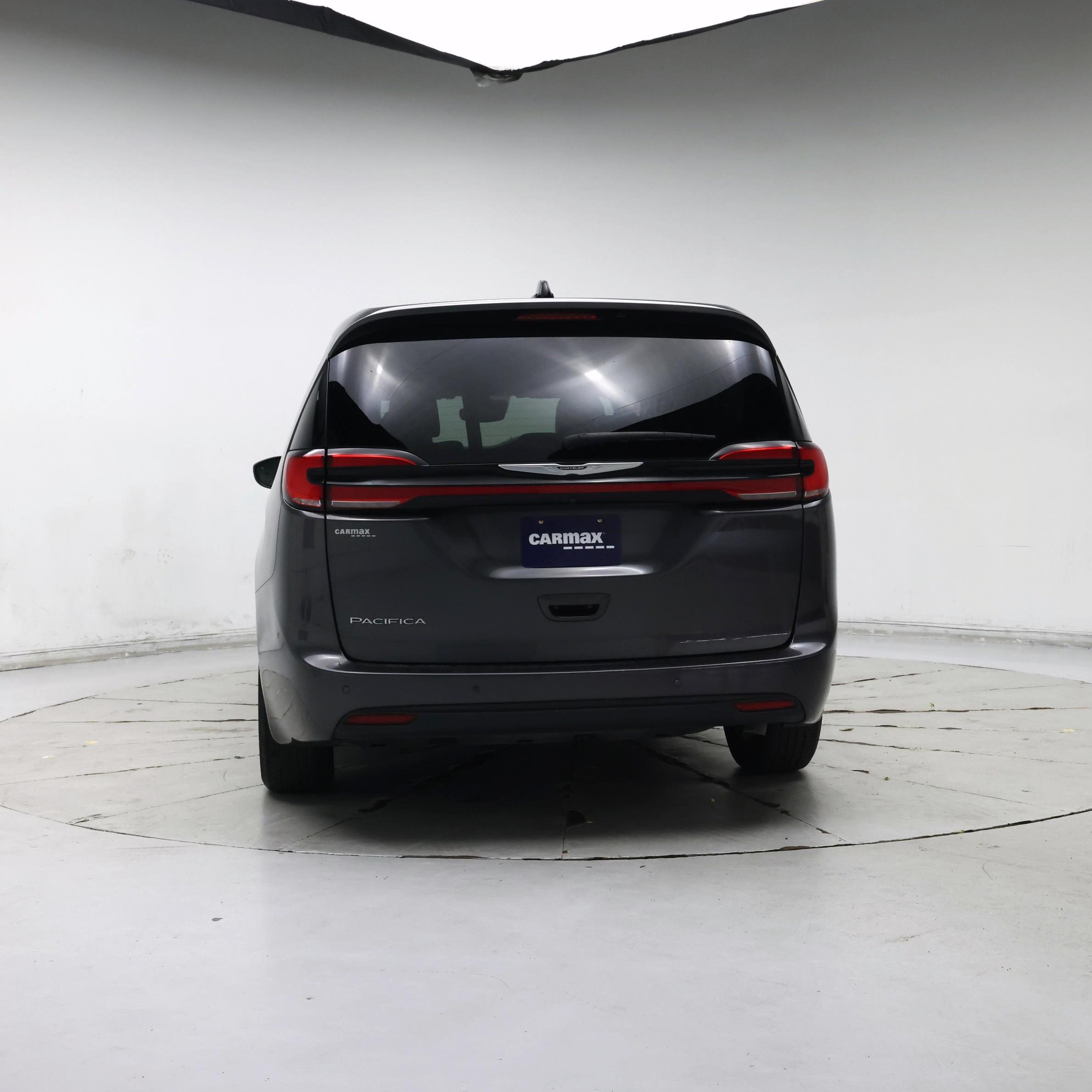 Thumbnail: 2023 Chrysler Pacifica - 6