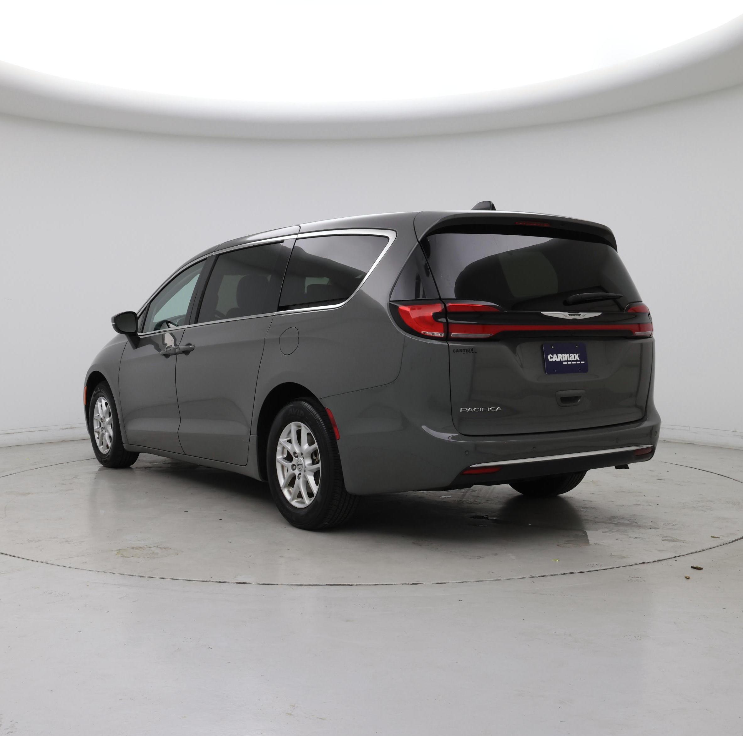 Thumbnail: 2023 Chrysler Pacifica - 2