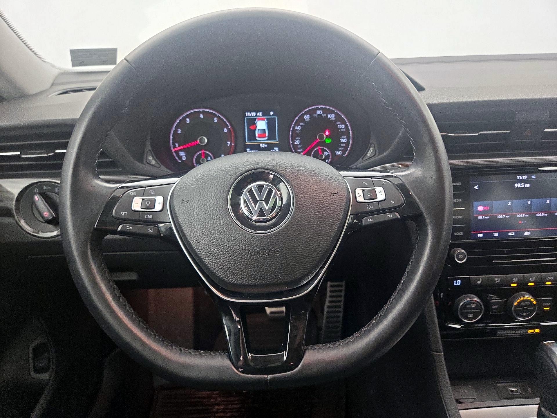 Thumbnail: 2020 Volkswagen Passat - 10