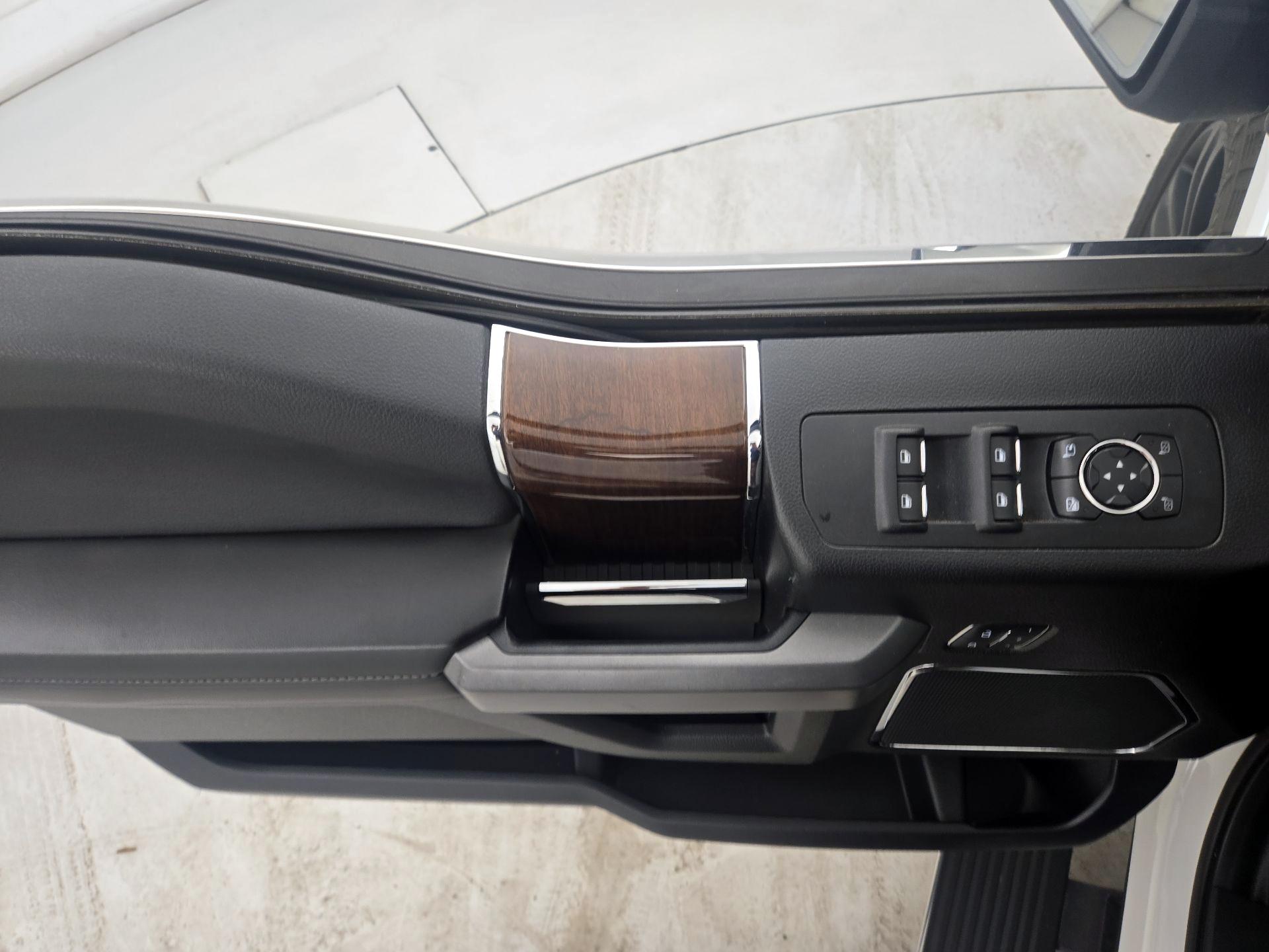 Thumbnail: 2016 Ford F-150 - 12