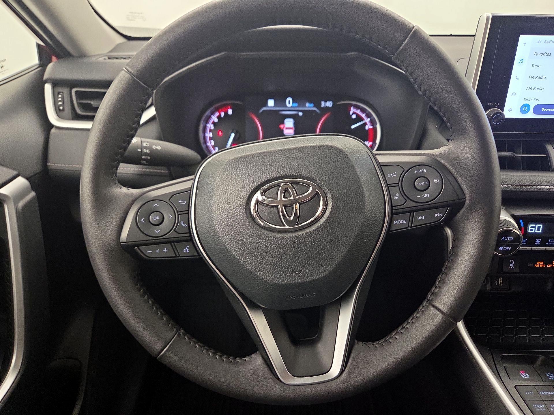 Thumbnail: 2025 Toyota RAV4 - 10