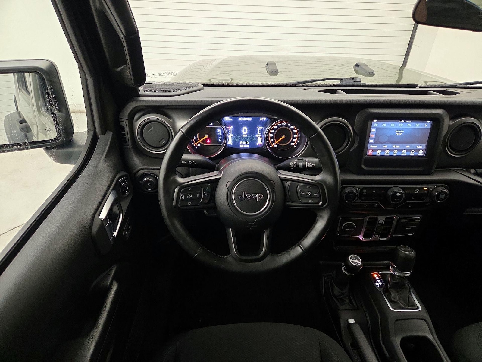 2021 Jeep Wrangler Unlimited Willys - Photo 11