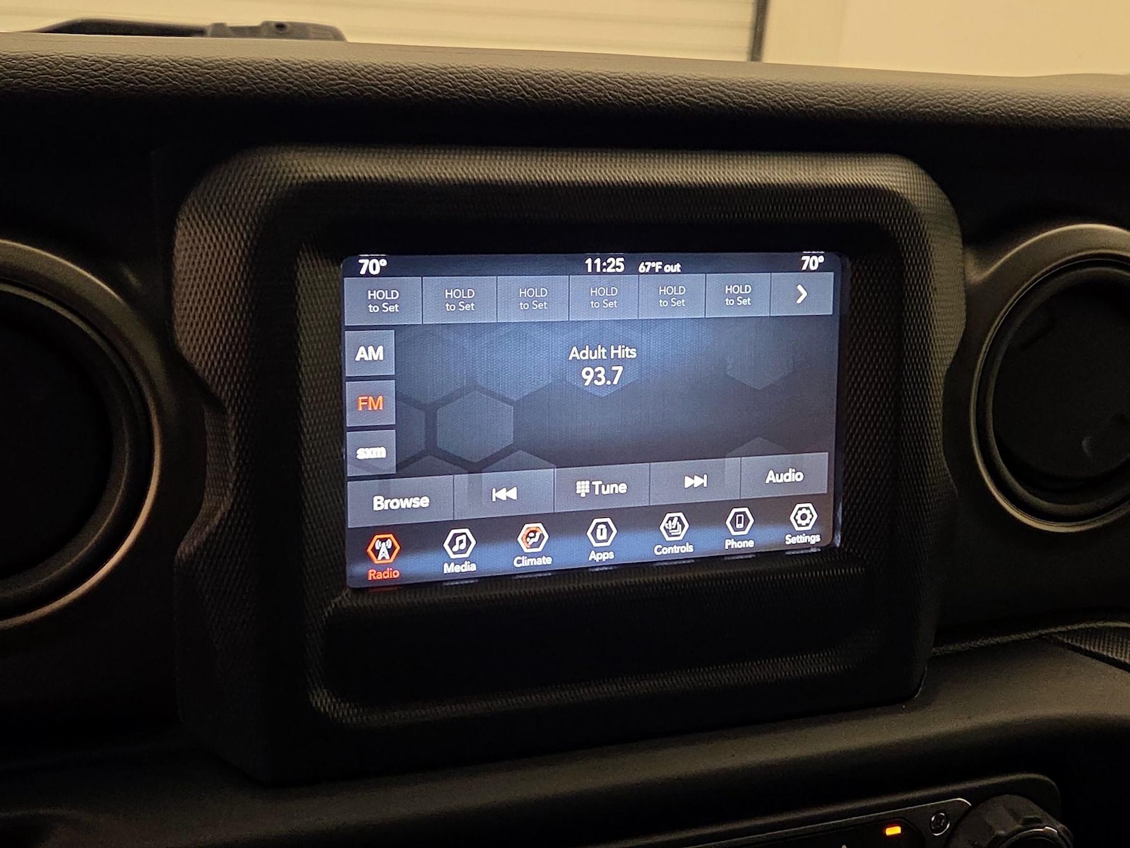 2021 Jeep Wrangler Unlimited Willys - Photo 16