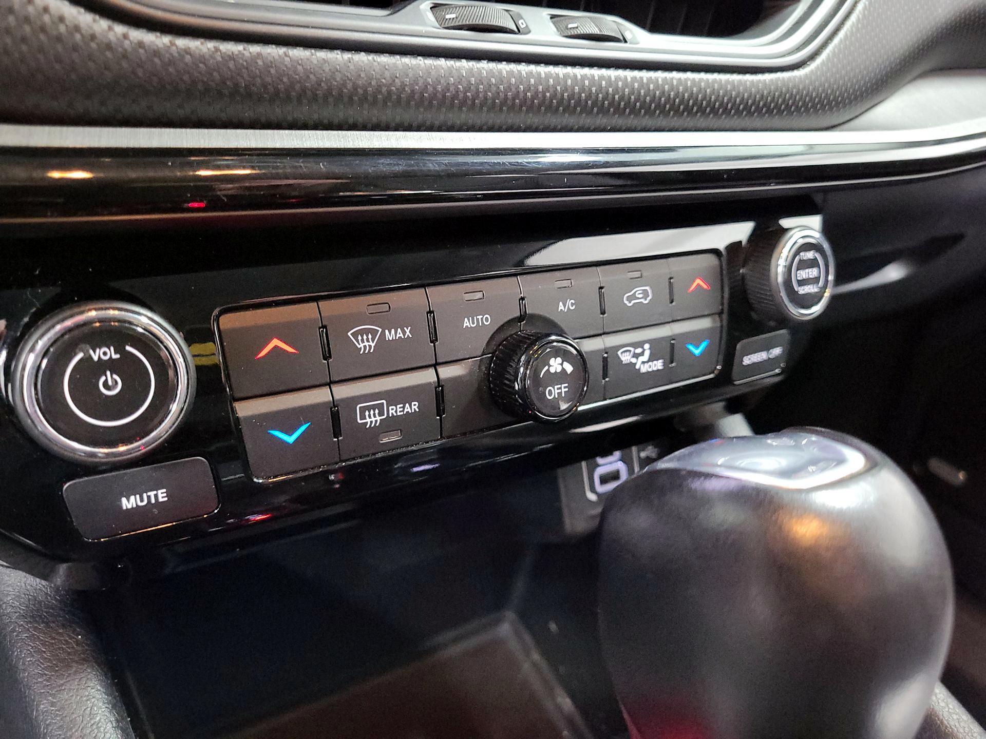 Thumbnail: 2022 Jeep Compass - 14