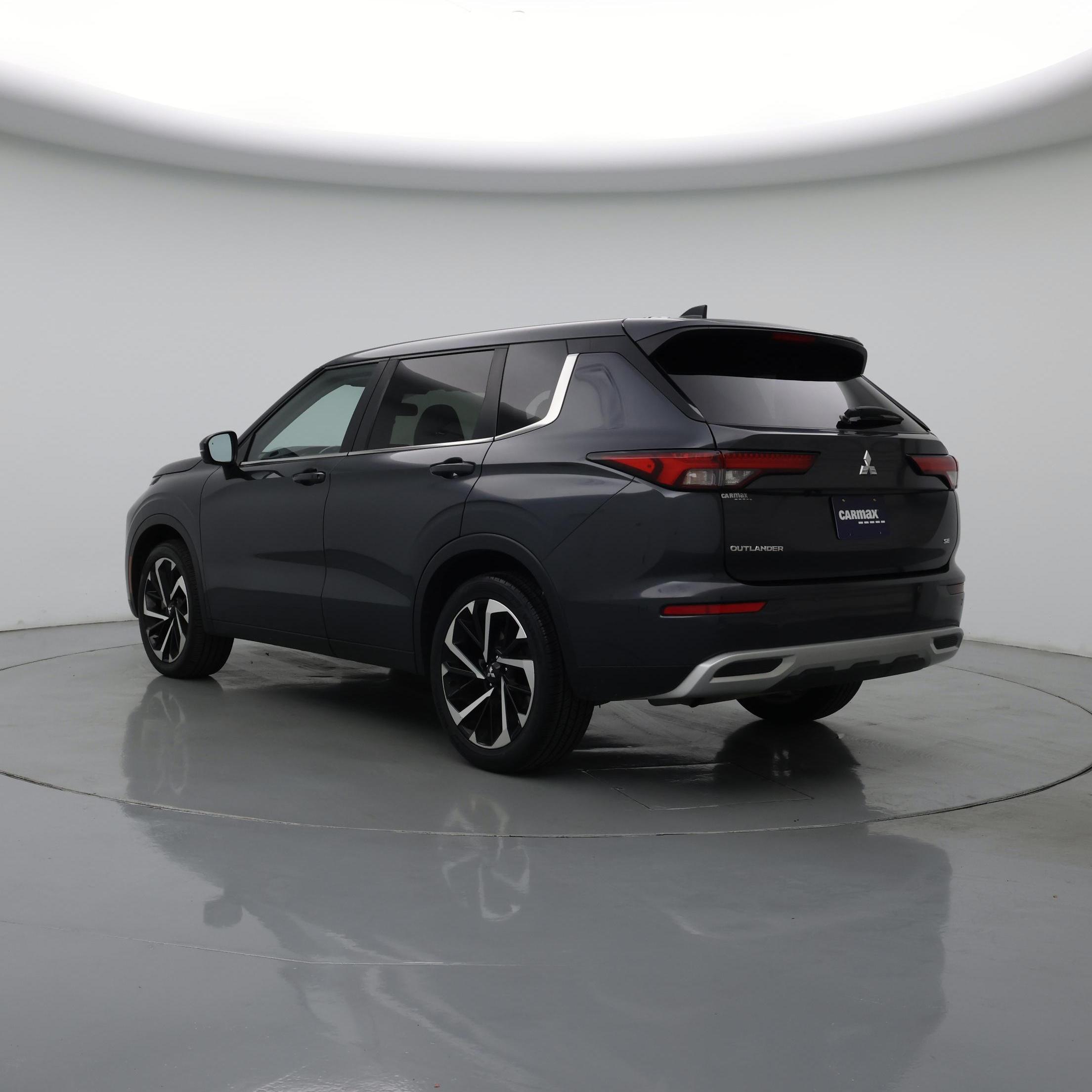 Thumbnail: 2024 Mitsubishi Outlander - 2
