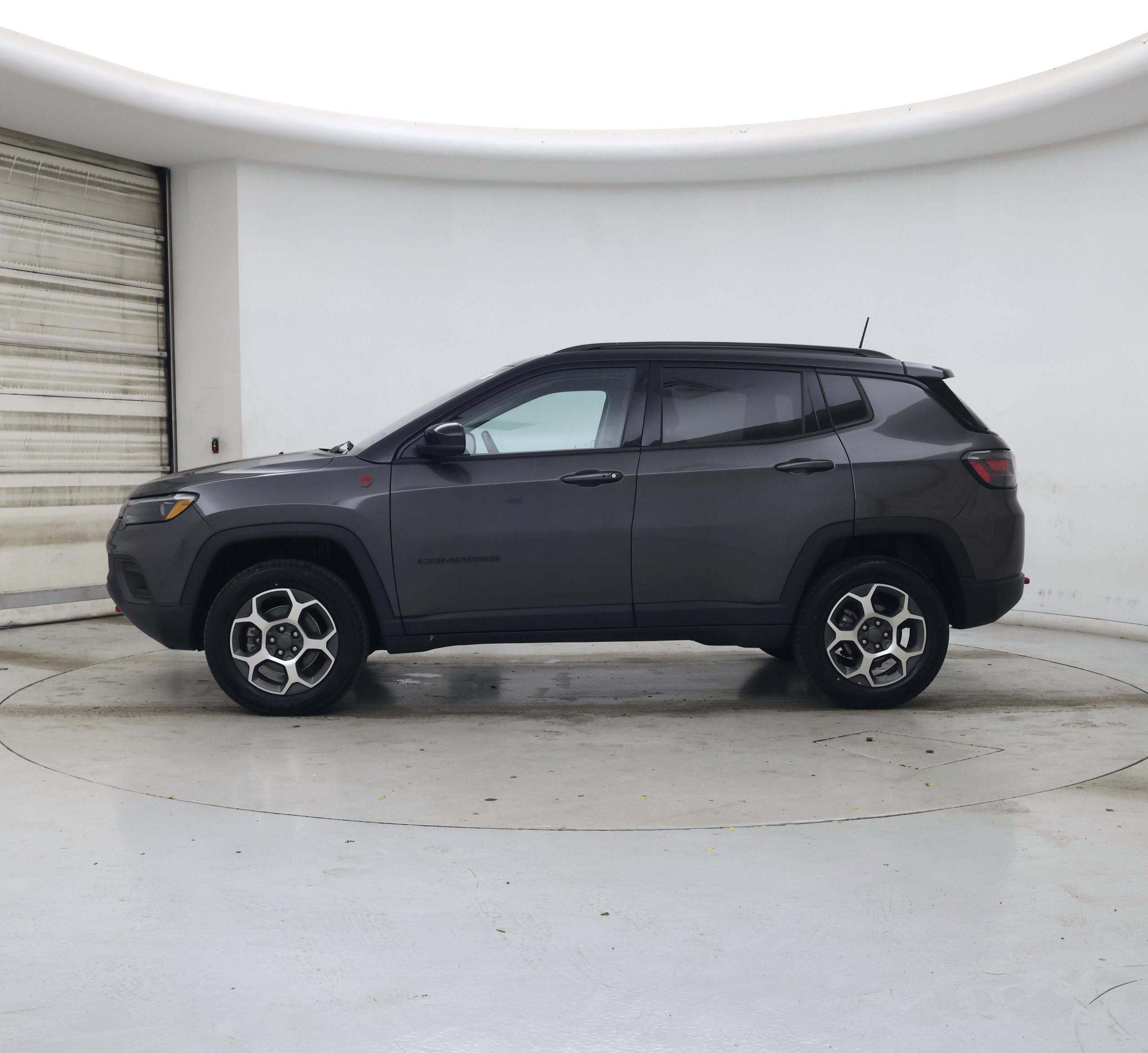 Thumbnail: 2022 Jeep Compass - 3