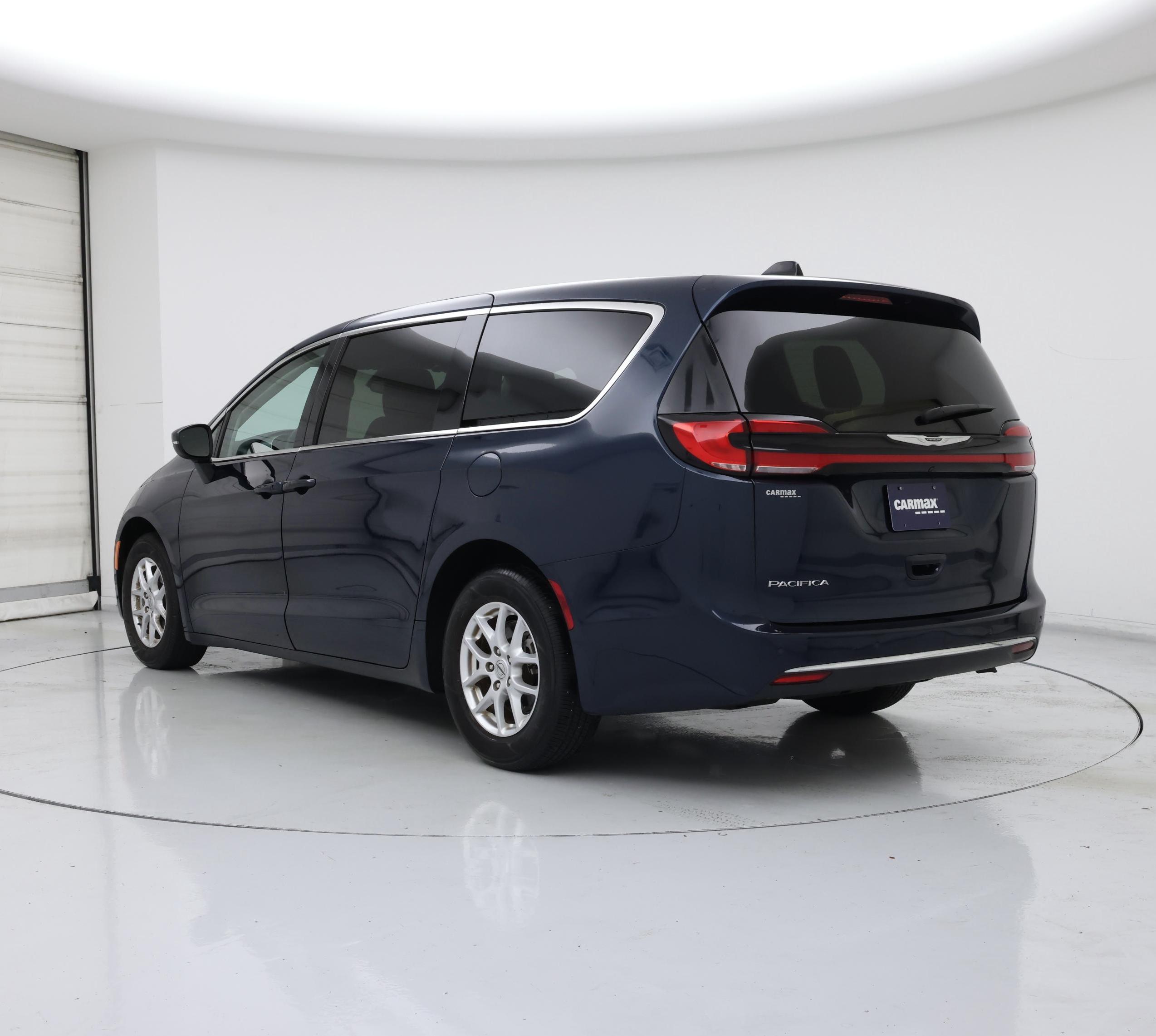 Thumbnail: 2023 Chrysler Pacifica - 2