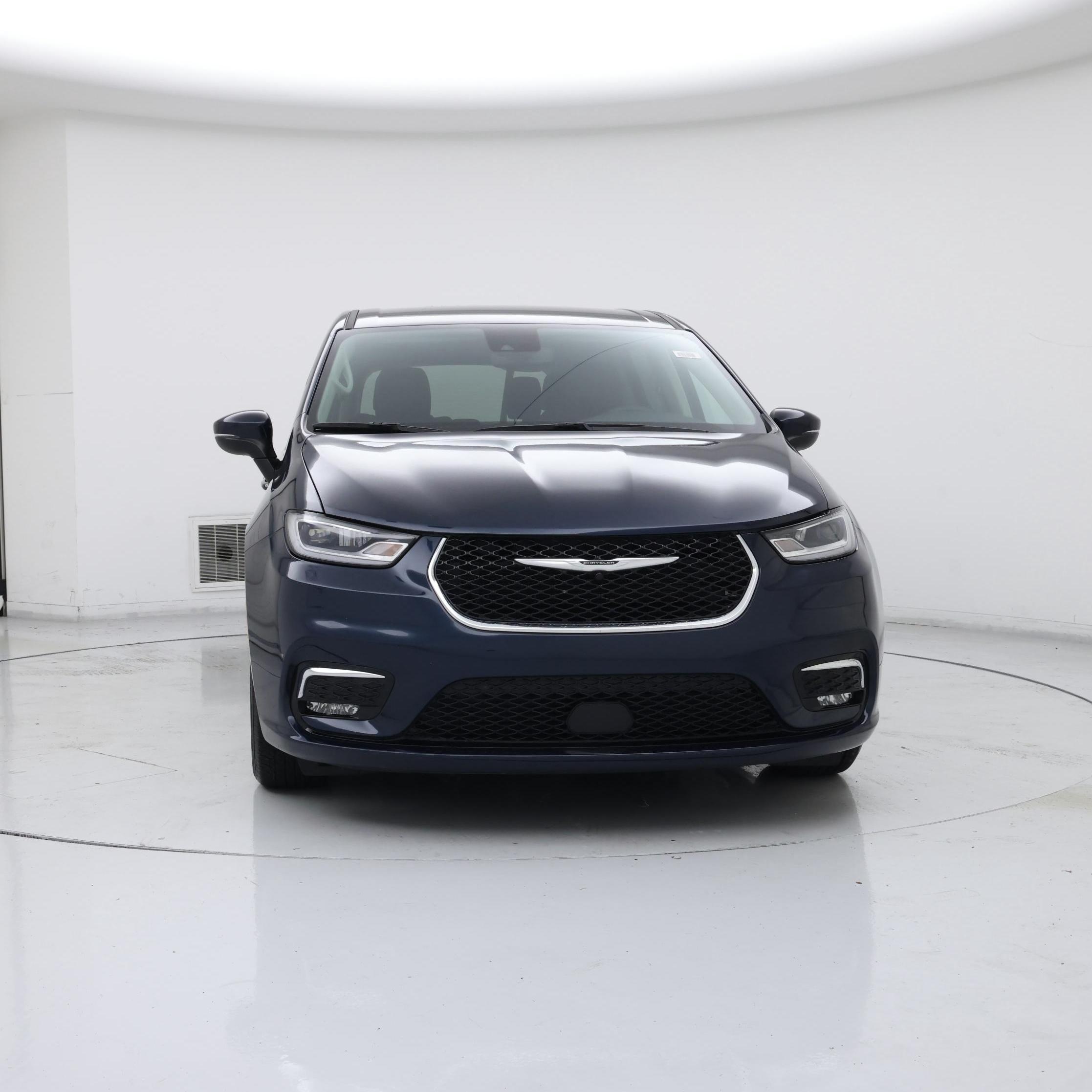 Thumbnail: 2023 Chrysler Pacifica - 5