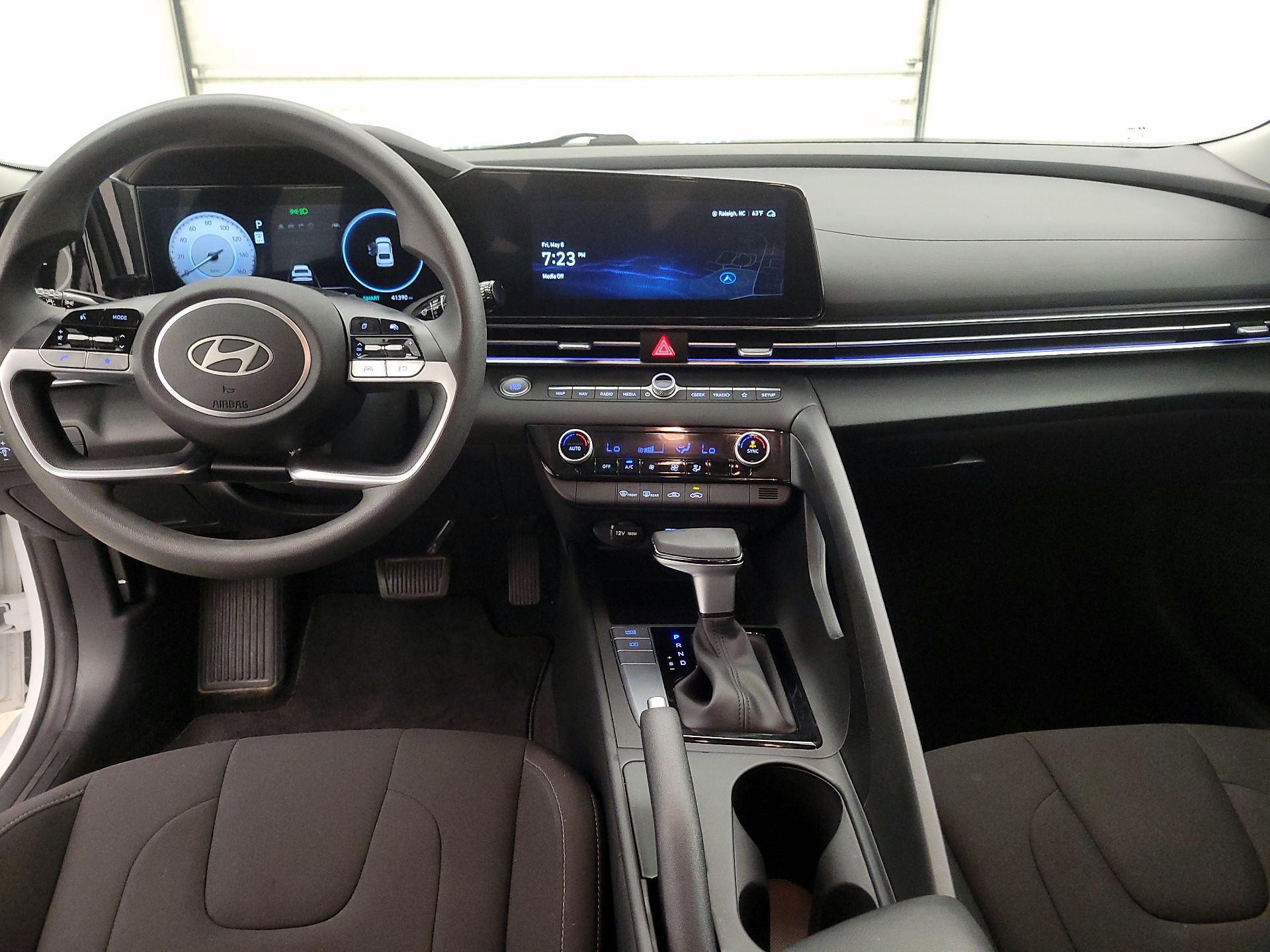 Thumbnail: 2024 Hyundai Elantra - 9