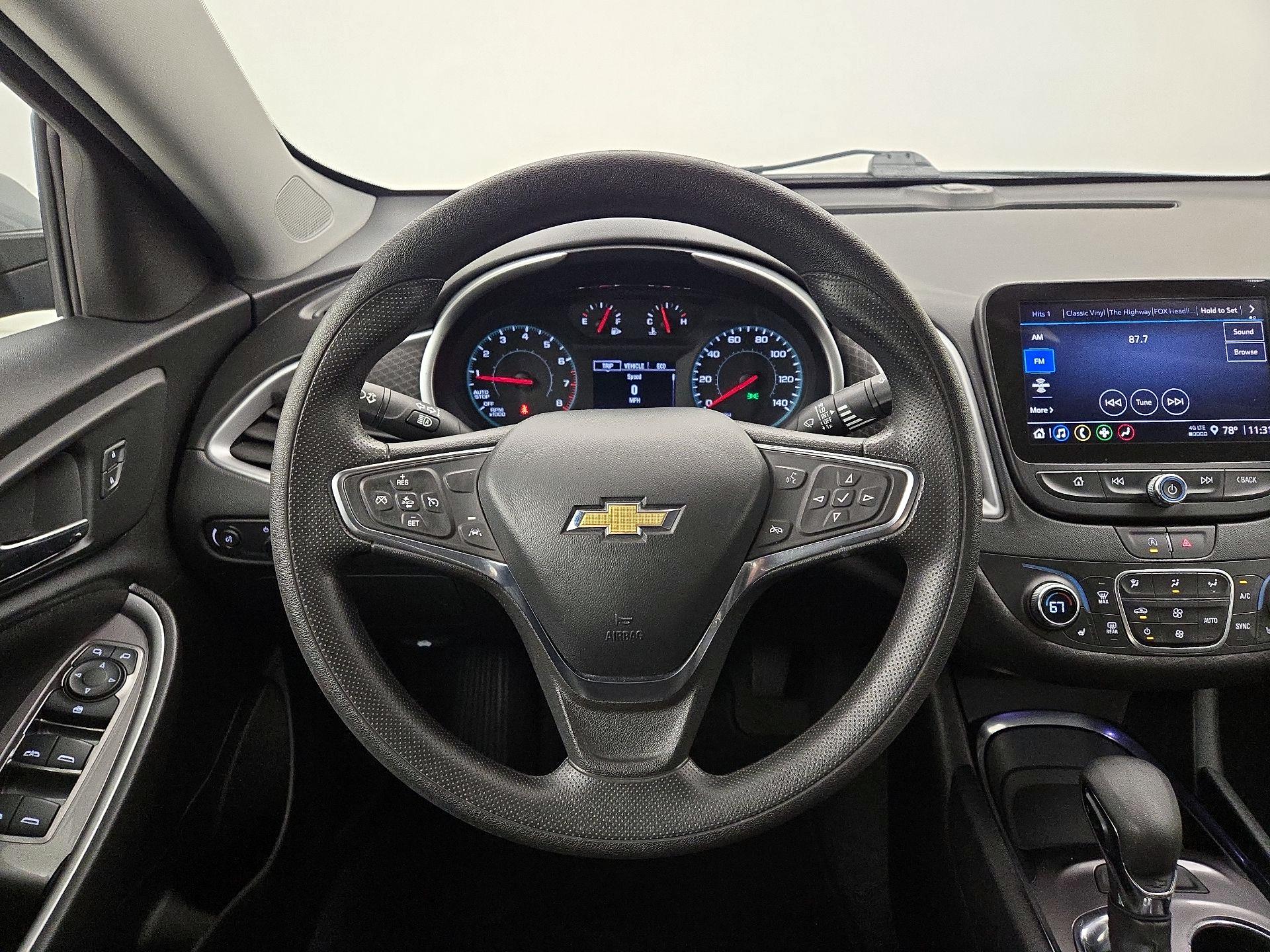 Thumbnail: 2023 Chevrolet Malibu - 10