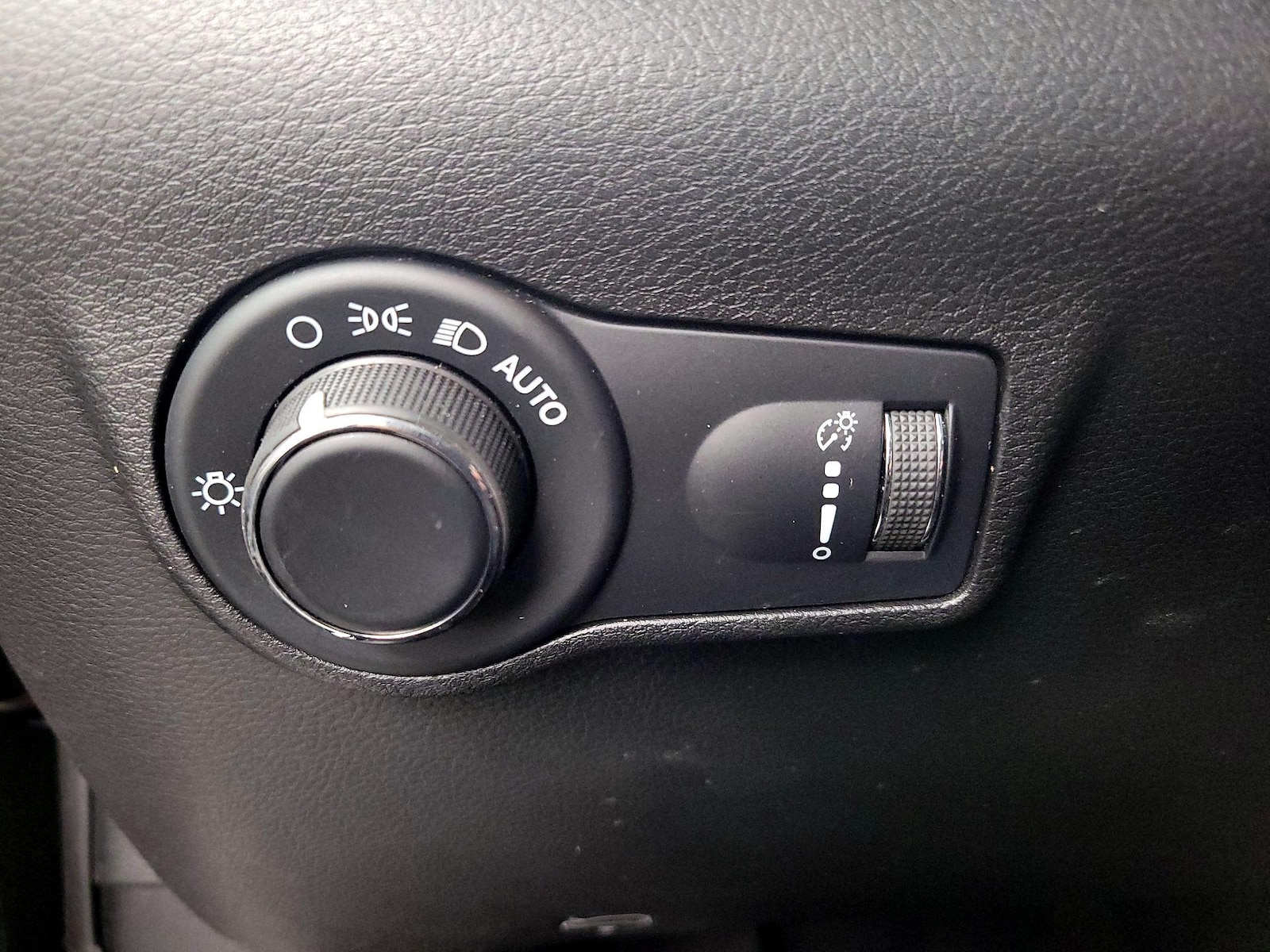 2023 Jeep Compass Sport - Photo 14