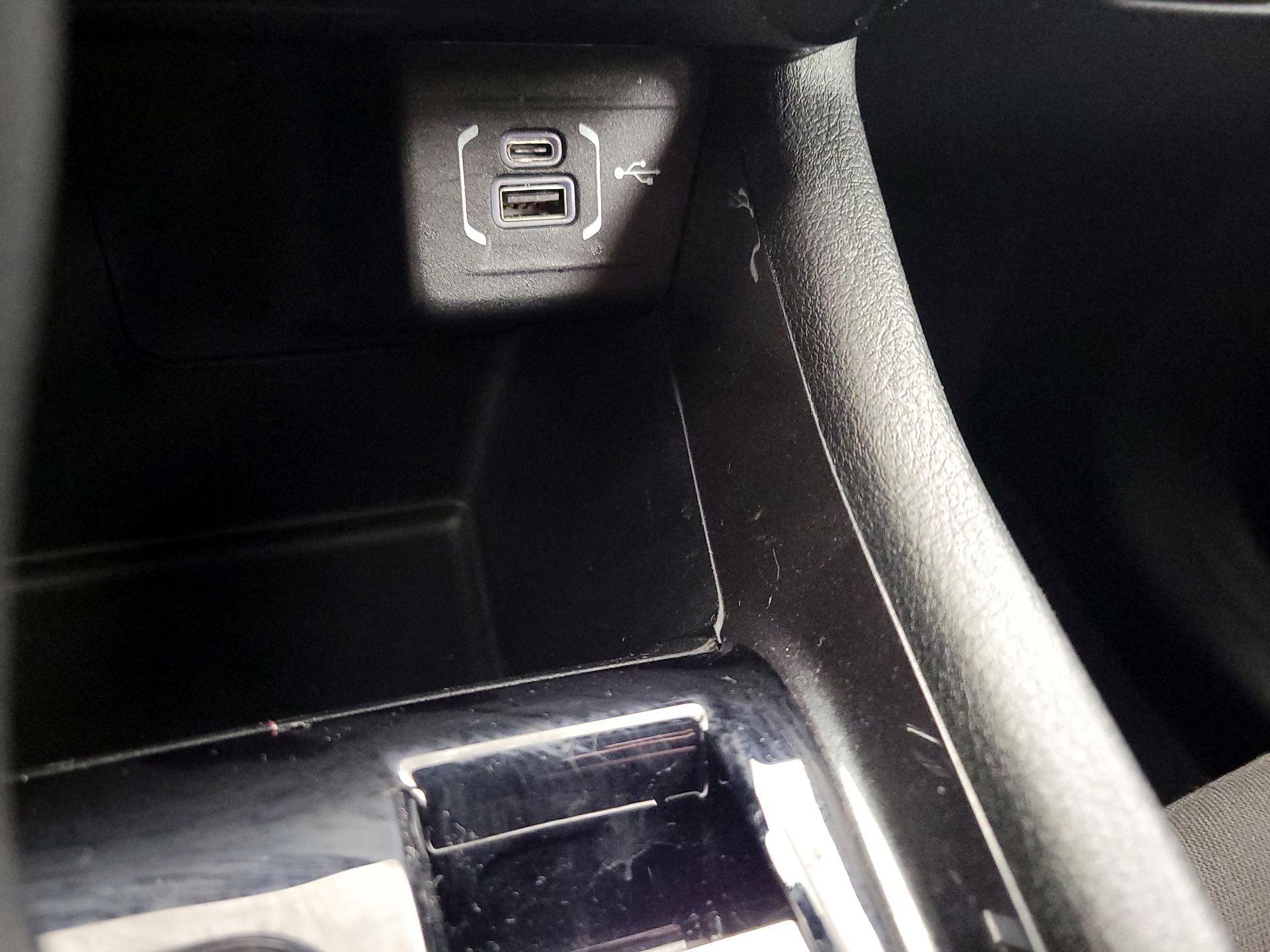 Thumbnail: 2023 Jeep Compass - 18