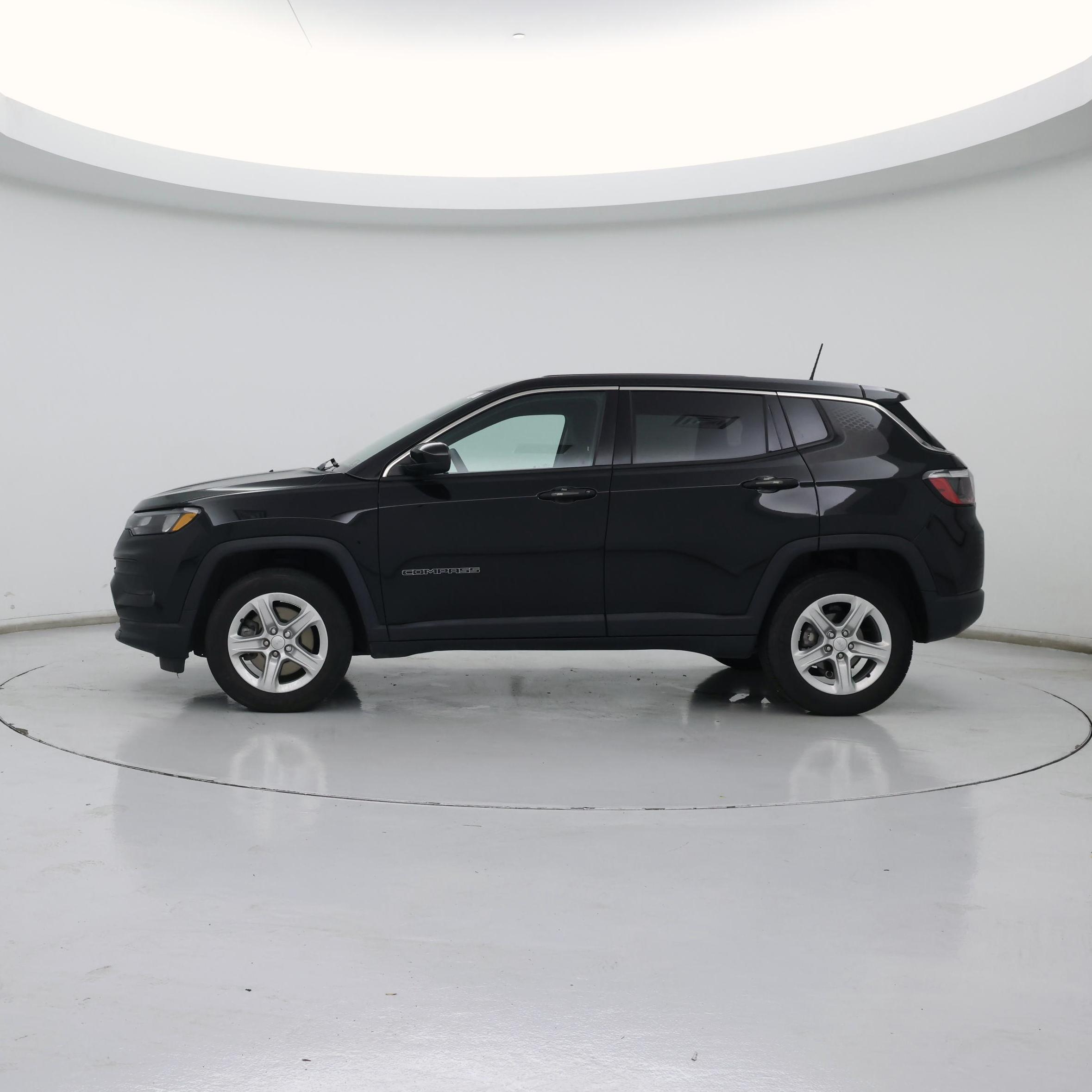 Thumbnail: 2023 Jeep Compass - 3