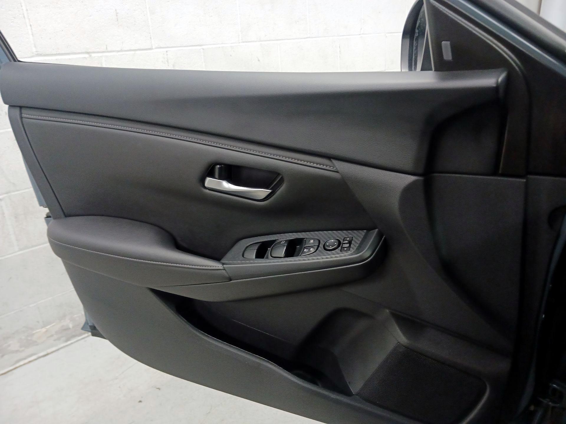 Thumbnail: 2025 Nissan Sentra - 12
