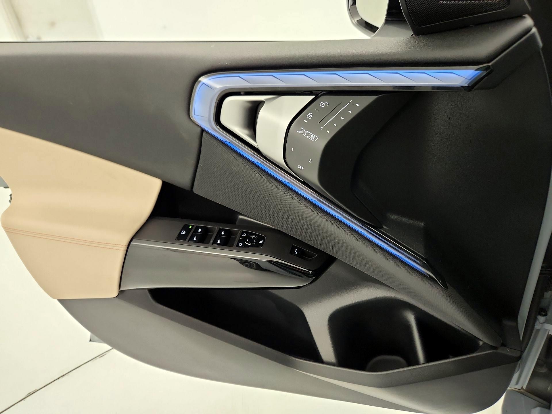 Thumbnail: 2026 BMW X3 - 12