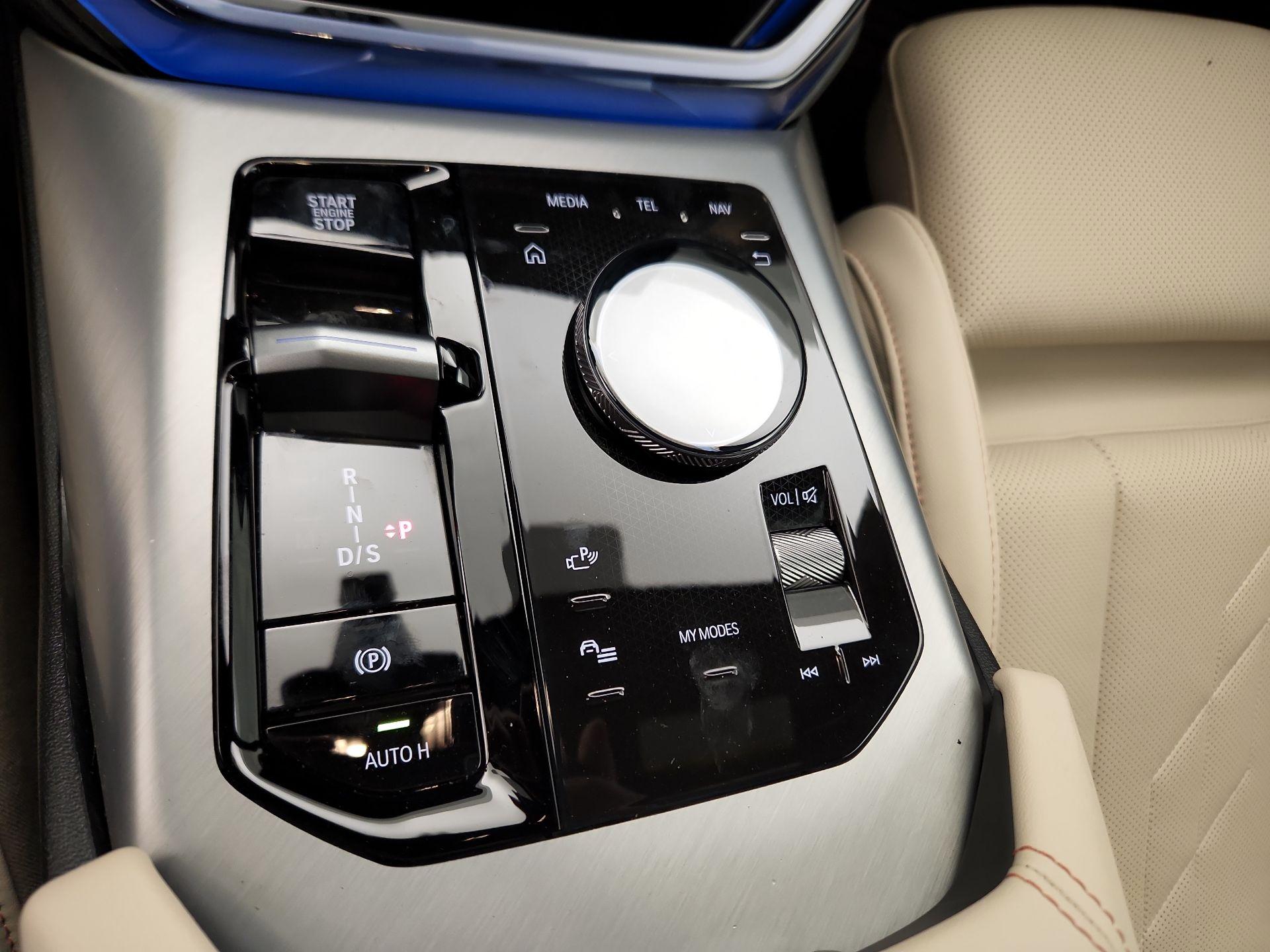 Thumbnail: 2026 BMW X3 - 17