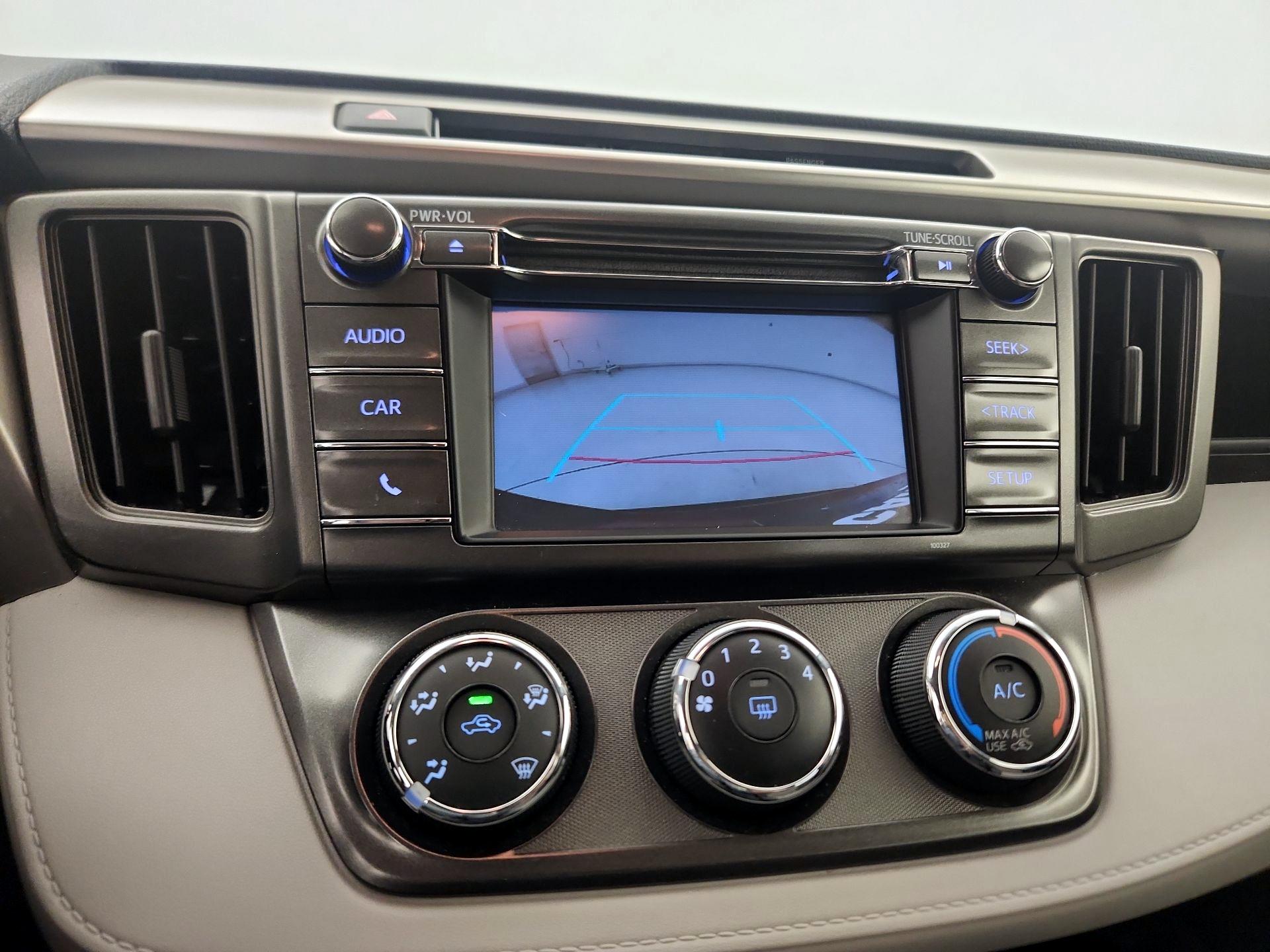 Thumbnail: 2015 Toyota RAV4 - 14