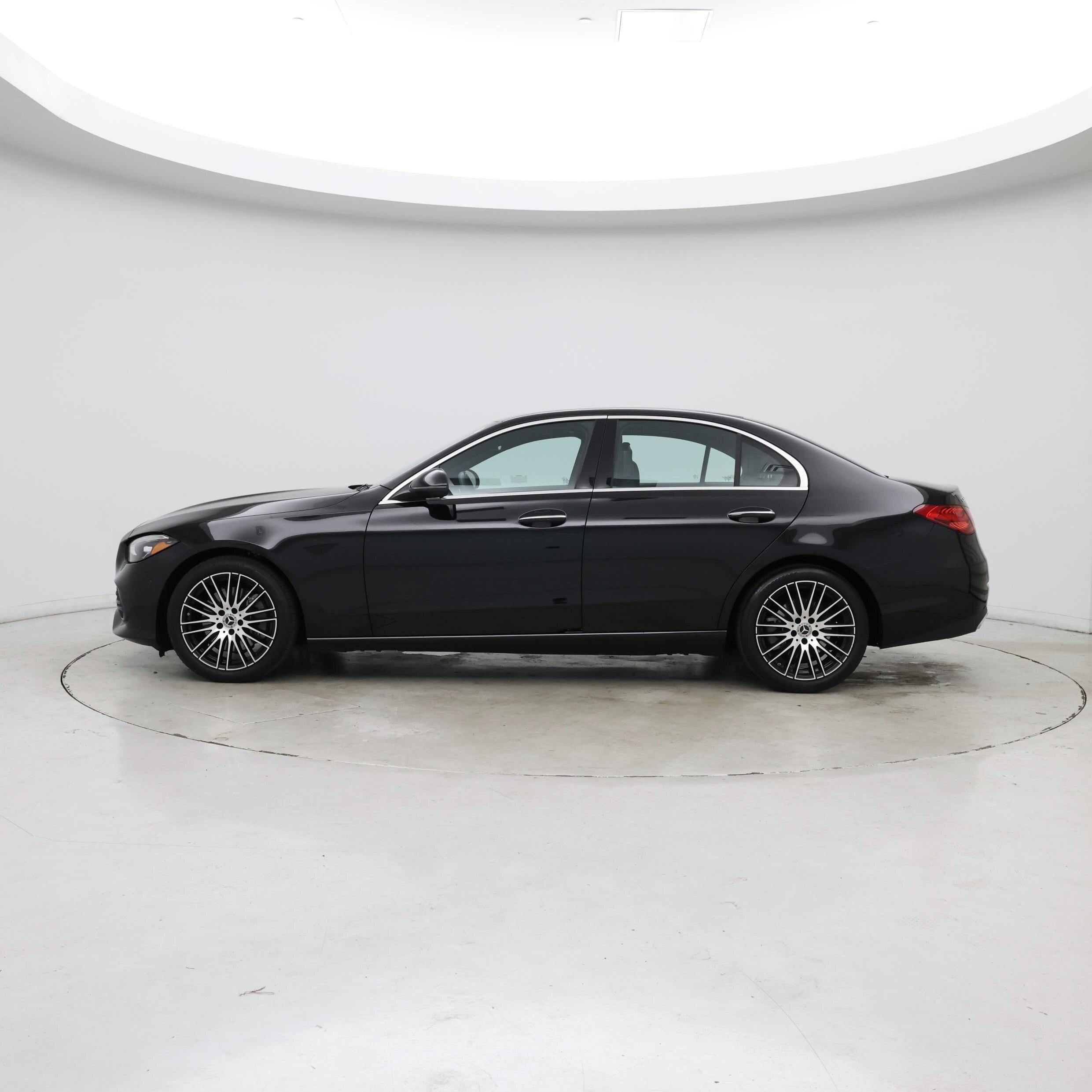 Thumbnail: 2025 Mercedes-Benz C-Class - 3