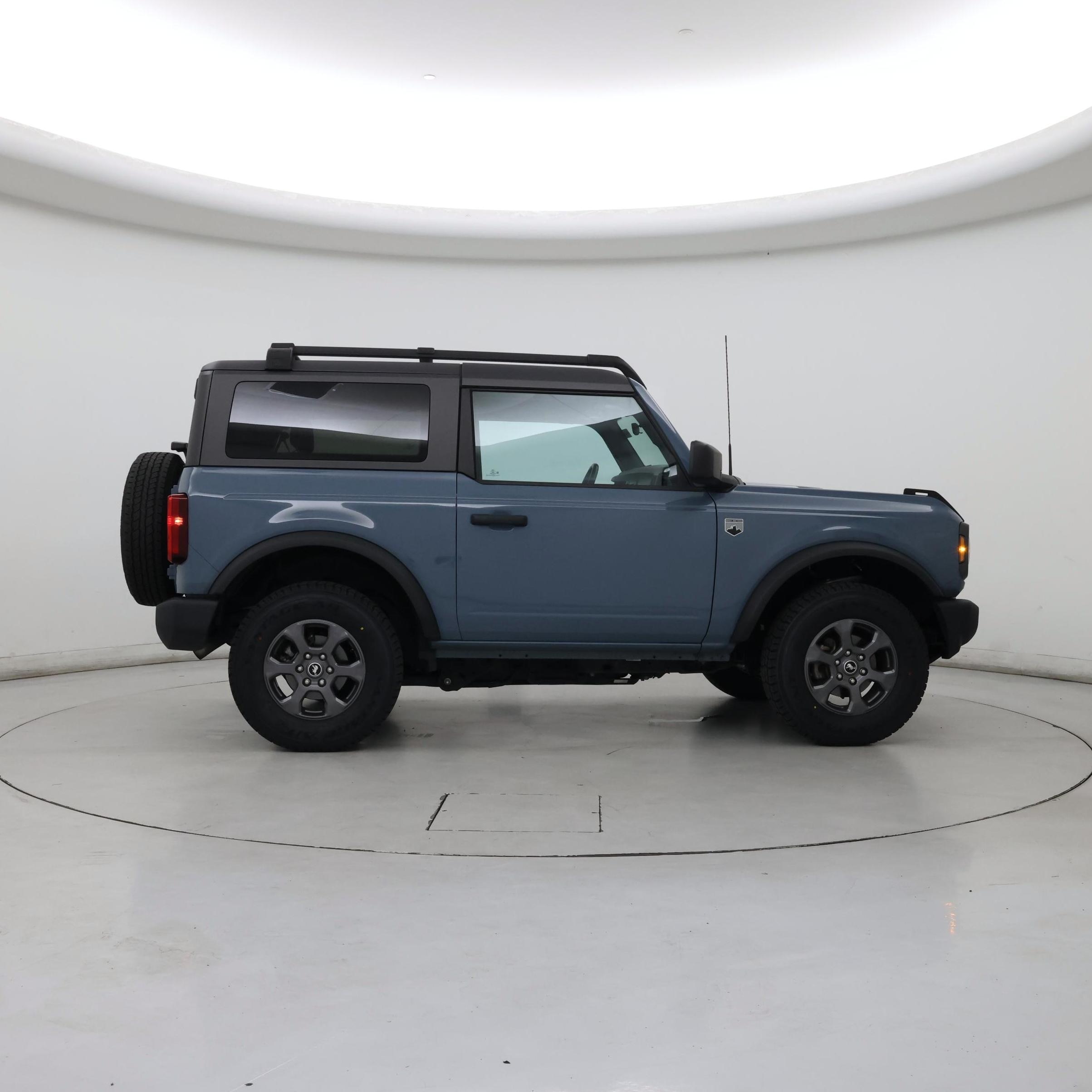 Thumbnail: 2022 Ford Bronco - 7