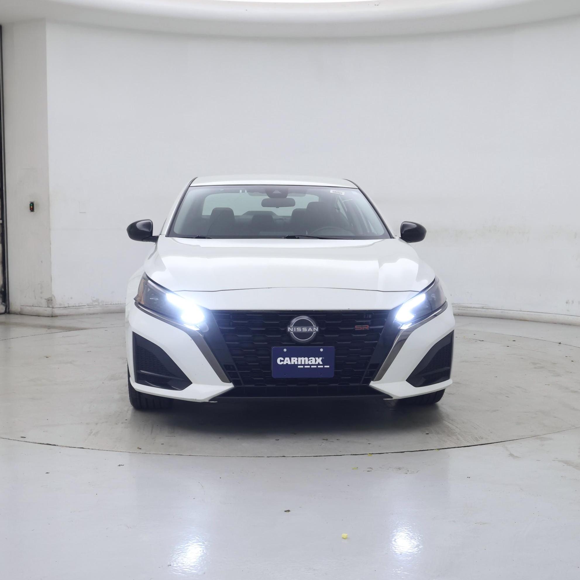 Thumbnail: 2023 Nissan Altima - 5
