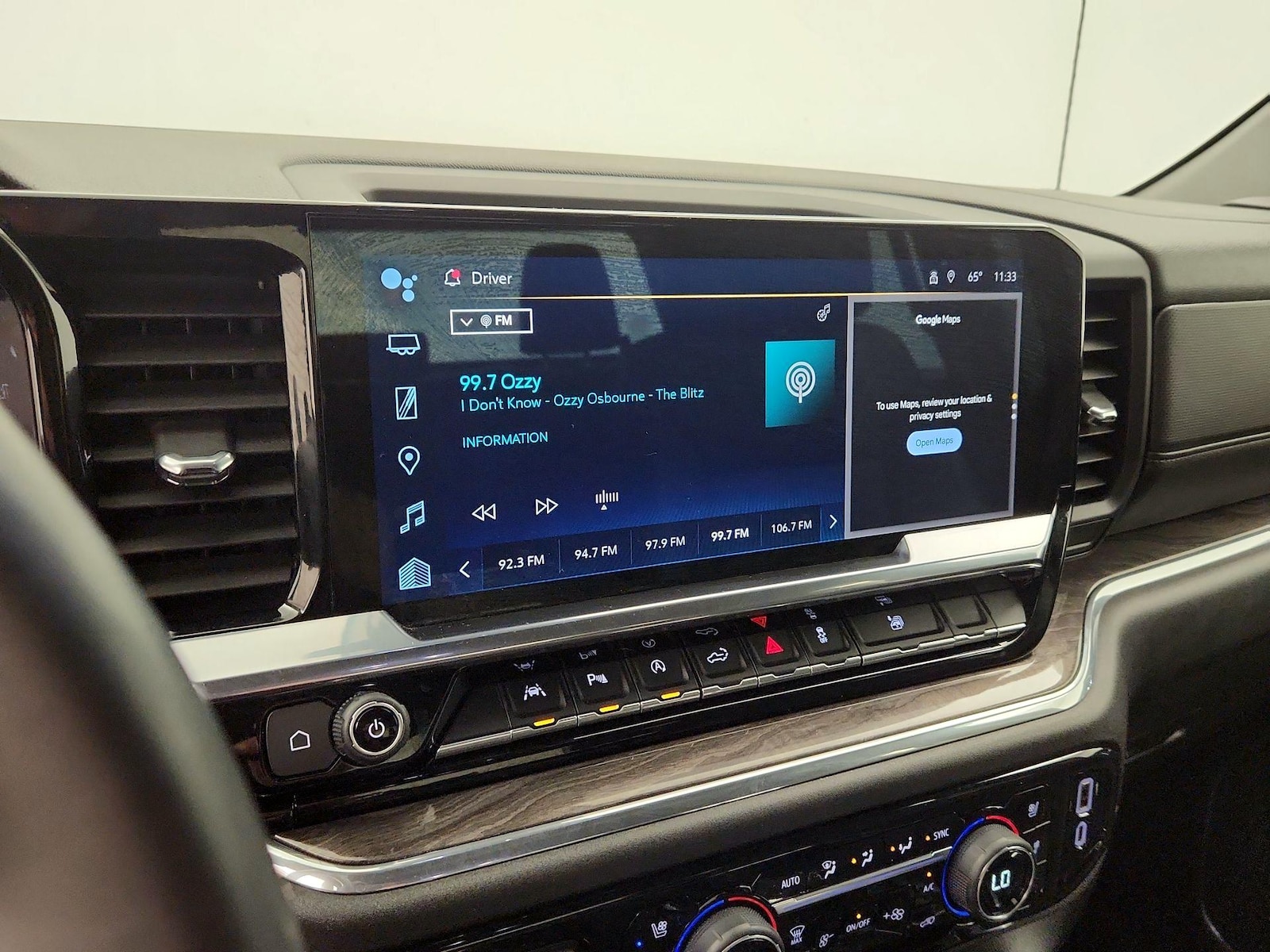 2023 Chevrolet Silverado 1500 LTZ - Photo 17