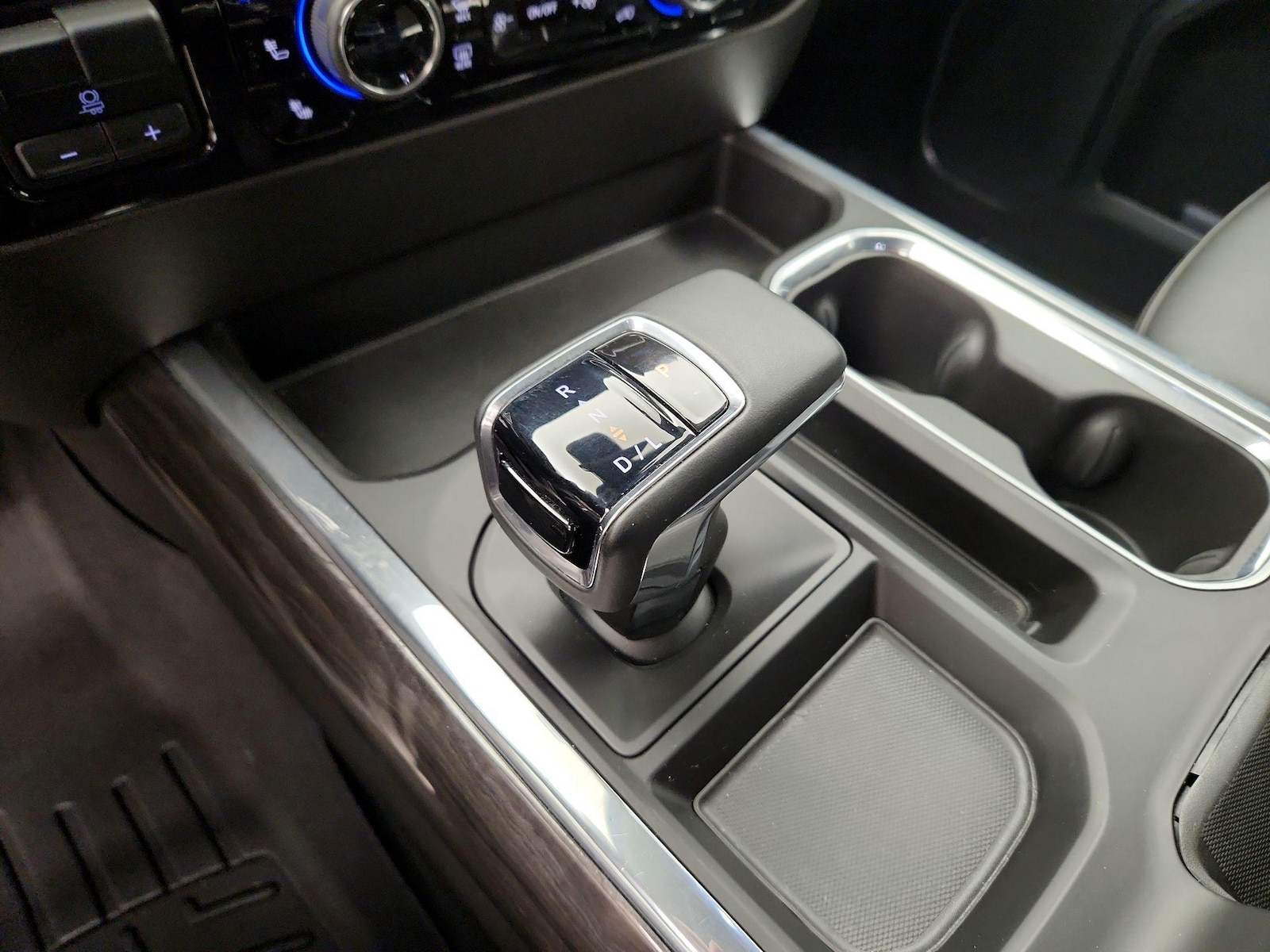 2023 Chevrolet Silverado 1500 LTZ - Photo 19